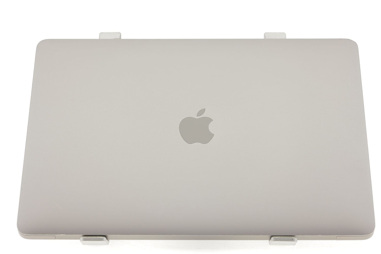 Apple MacBook Air 13″ 2020, i3 1.1 GHz, 8 GB, Intel Iris Plus 256 GB Space Gray - Foarte bun