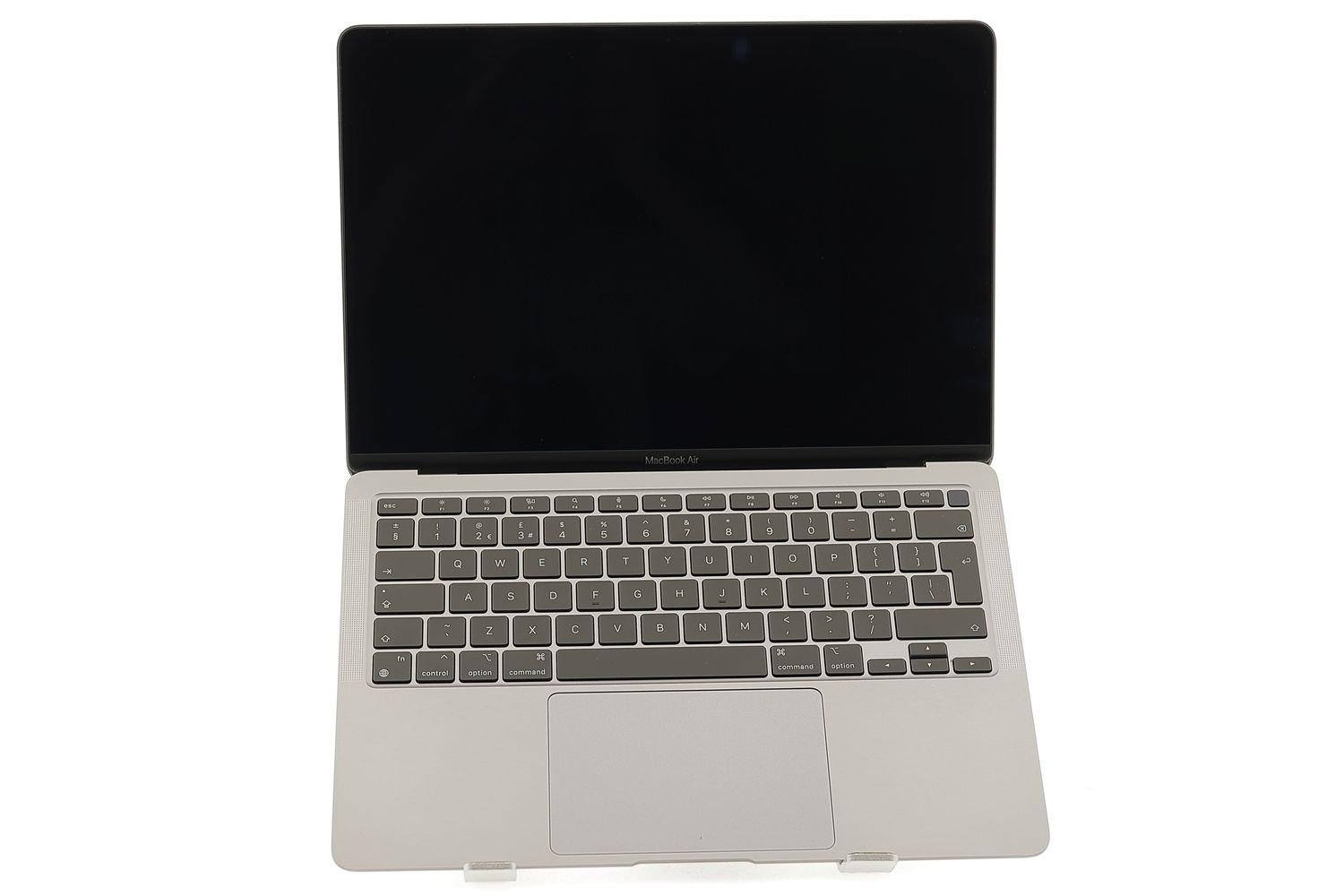 Apple MacBook Air 13″ 2020, i3 1.1 GHz, 8 GB, Intel Iris Plus 256 GB Space Gray - Като нов
