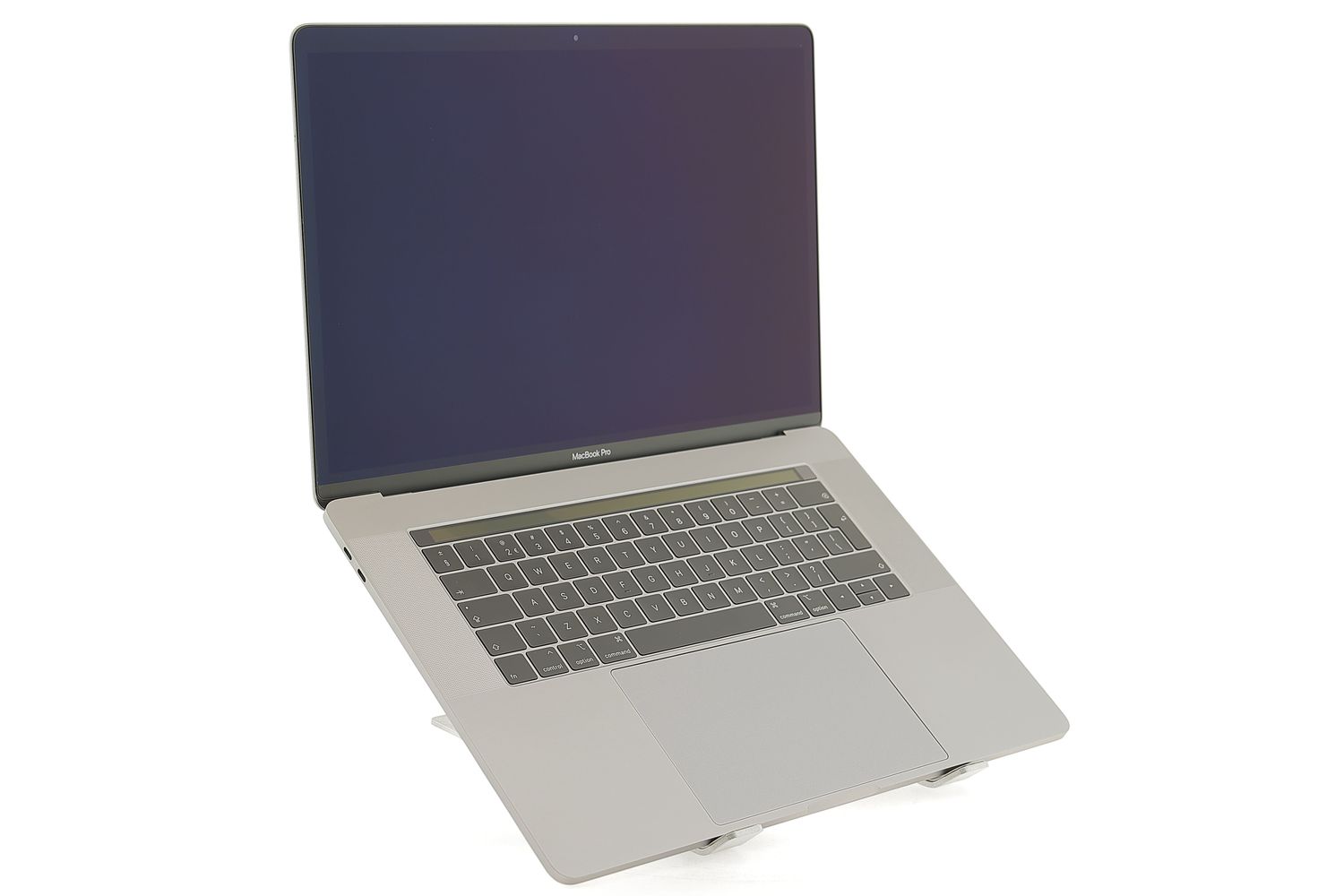 Apple MacBook Pro 15″ Touch Bar 2019, i9 2.3 GHz, 16 GB, AMD Radeon Pro 560X 512 GB Space Gray - Foarte bun