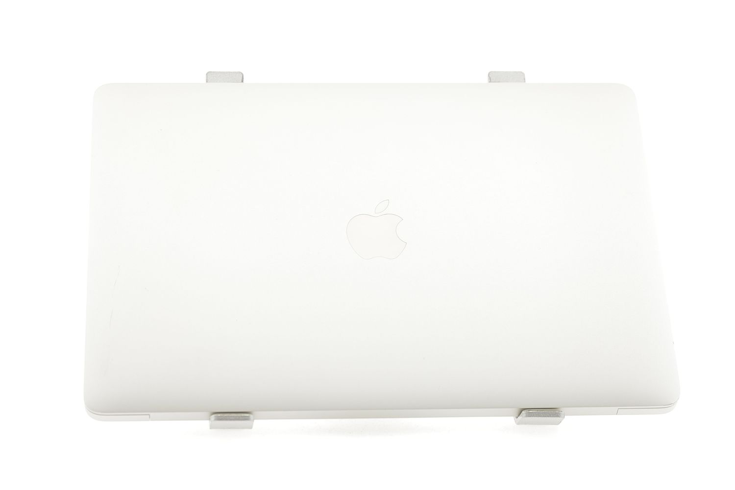 Apple MacBook Air 13″ 2019, i5 1.6 GHz, 8 GB, Intel UHD Graphics 617 256 GB Silver - Excelent