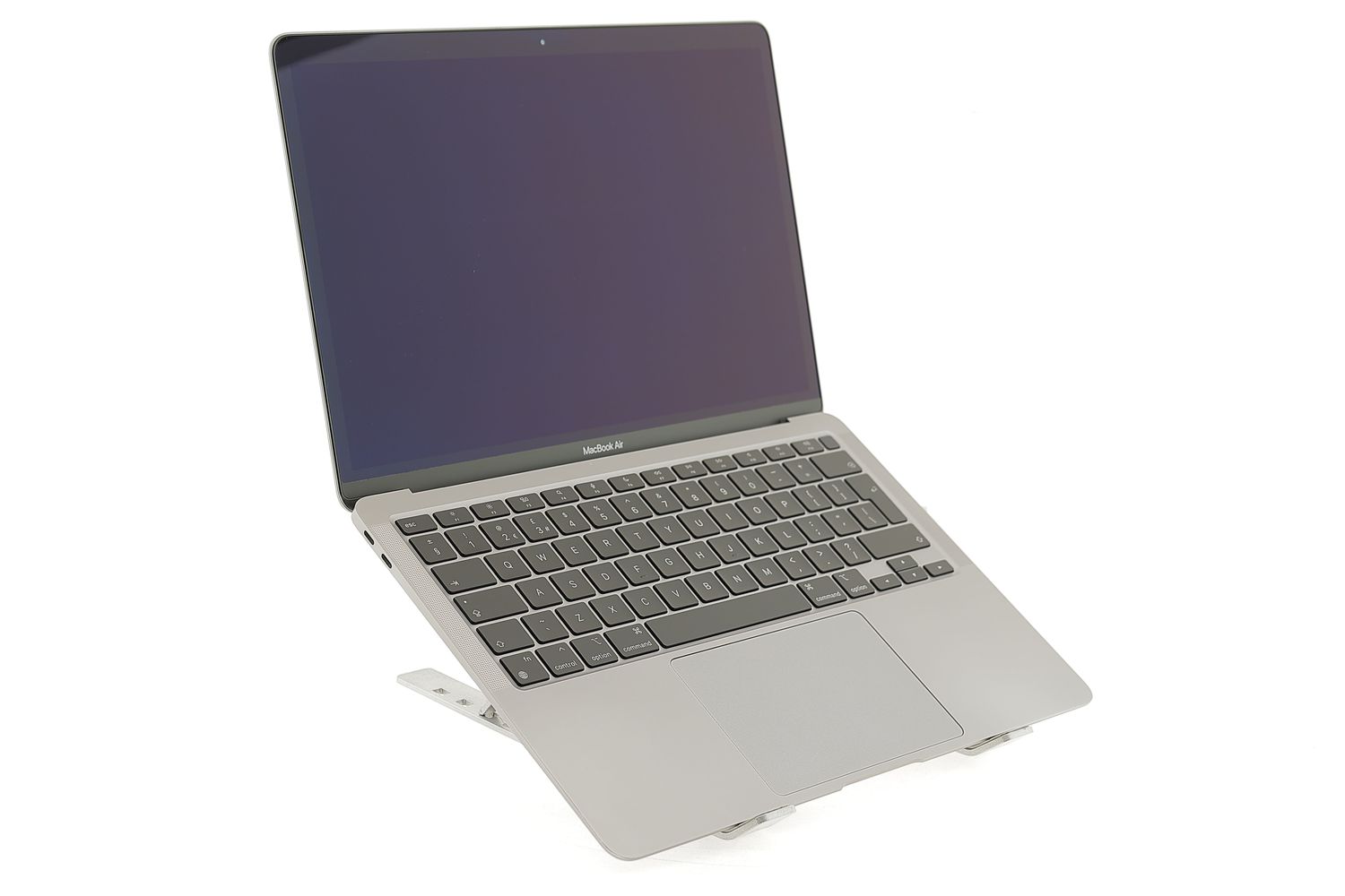 Apple MacBook Air 13″ 2020, M1 8 Cores, 8 GB, 8 core GPU 512 GB Space Gray - Отлично
