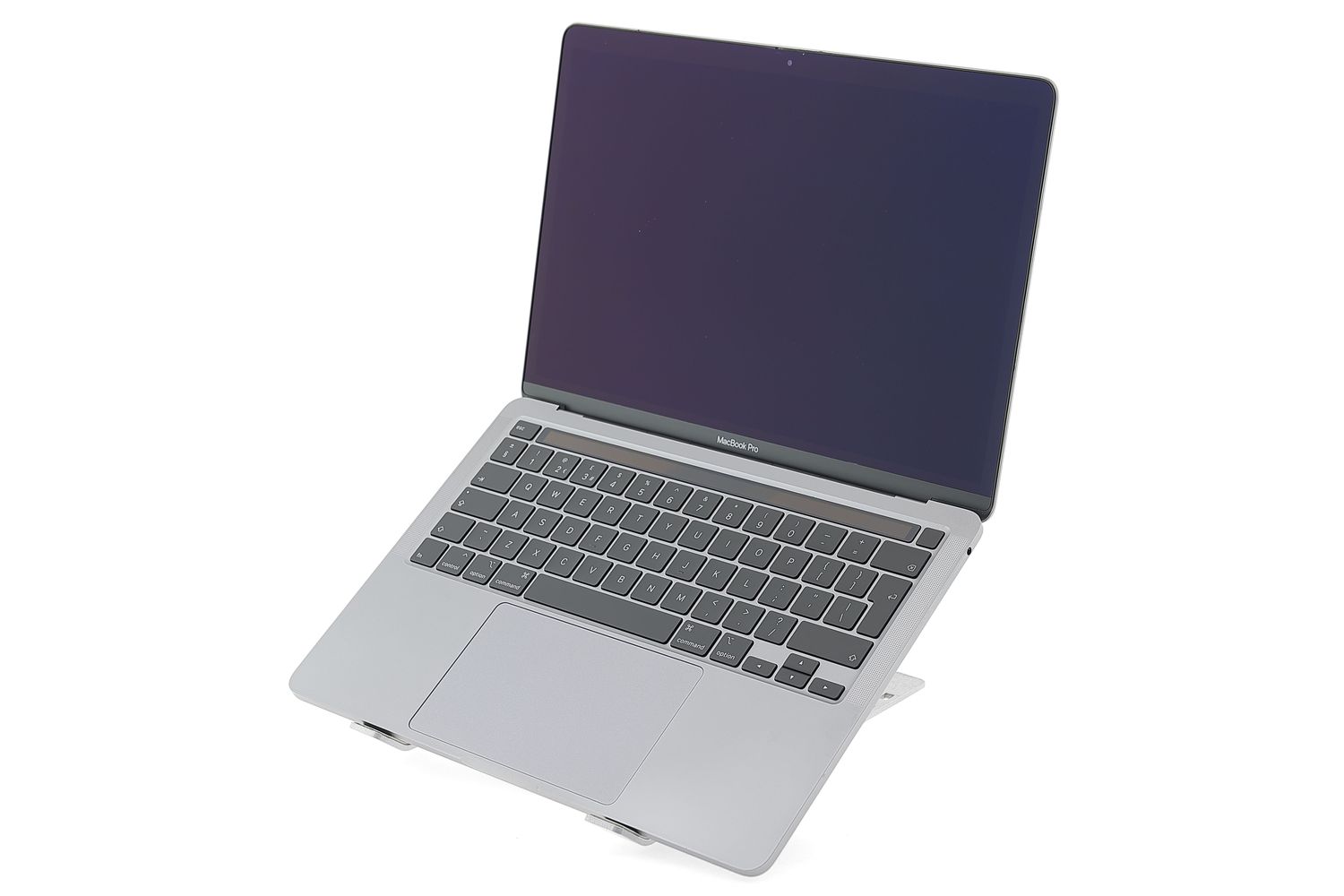 Apple MacBook Pro 13″ 2020, M1 8 Cores, 8 GB, 8 core GPU 512 GB Space Gray - Много добро
