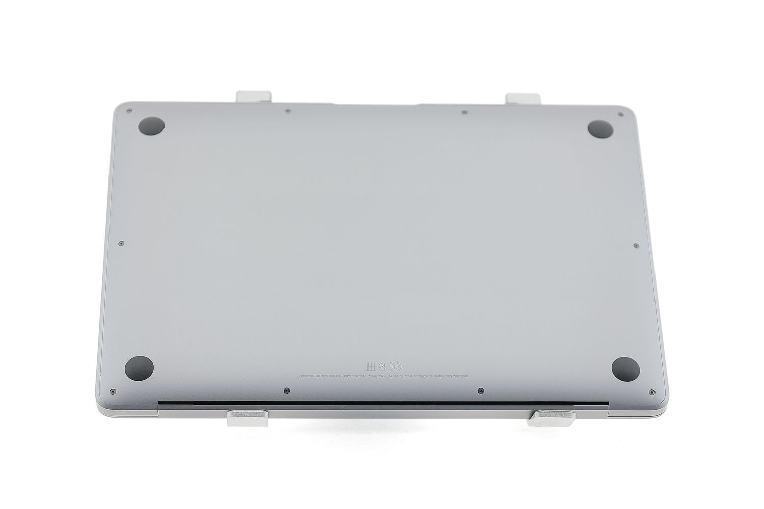Apple MacBook Air 13″ 2020, M1 8 Cores, 8 GB, 7 core GPU 256 GB Space Gray - Ca nou