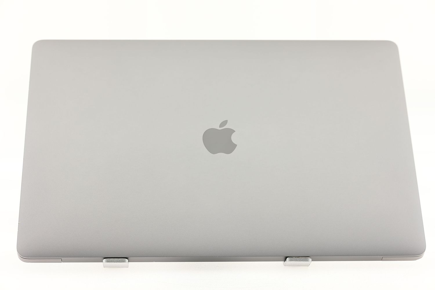 Apple MacBook Pro 16″ Touch Bar 2019, i7 2.6 GHz, 16 GB, AMD Radeon Pro 5300M 512 GB Space Gray - Bun