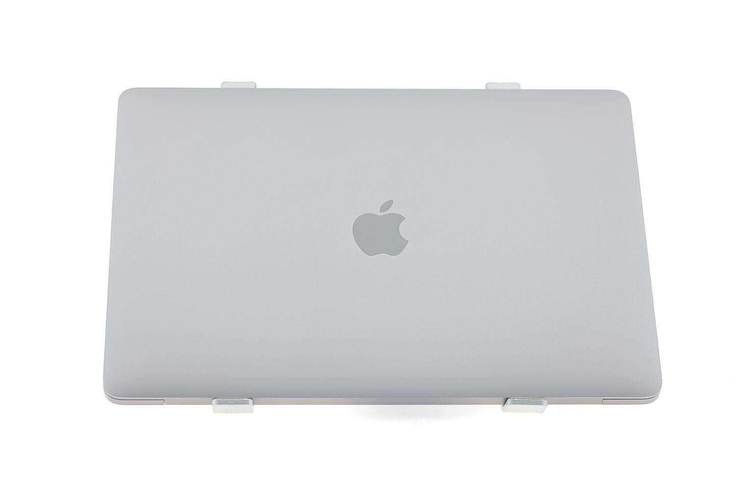 Apple MacBook Pro 13″ 2020, M1 8 Cores, 8 GB, 8 core GPU 256 GB Space Gray - Excelent
