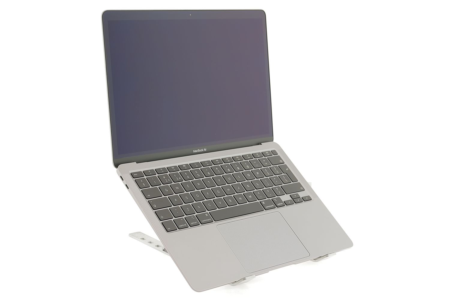 Apple MacBook Air 13″ 2020, i5 1.1 GHz, 8 GB, Intel Iris Plus 256 GB Space Gray - Като нов