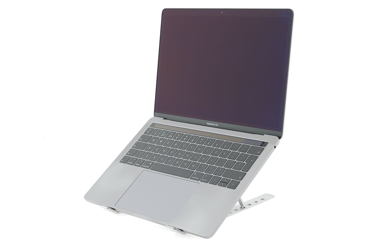 Apple MacBook Pro 13″ Touch Bar 2019, i5 1.4 GHz, 16 GB, Iris Plus Graphics 645 256 GB Space Gray - Много добро