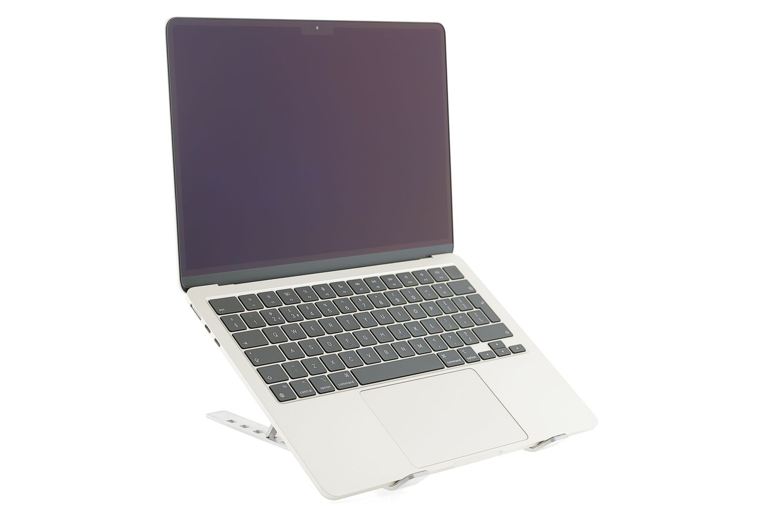 Apple MacBook Air 13″ 2024, M3 8 Cores, 8 GB, 8 core GPU 256 GB Starlight - Ca nou