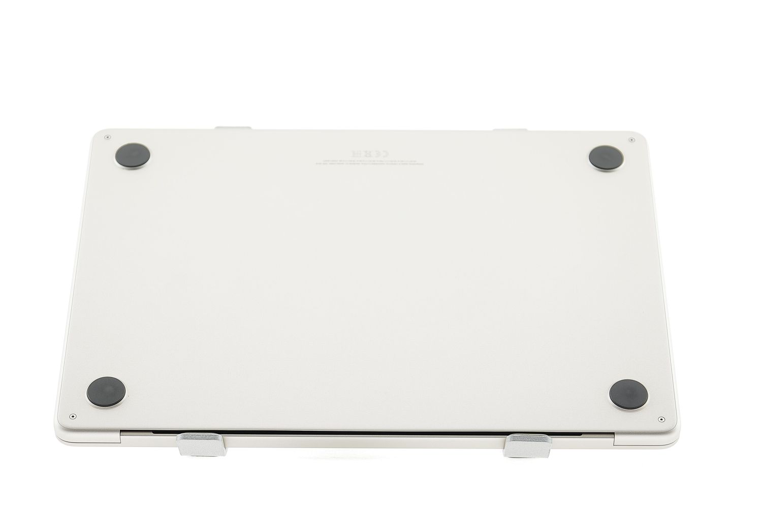 Apple MacBook Air 13″ 2022, M2 8 Cores, 16 GB, 8 core GPU 512 GB Starlight - Kiváló