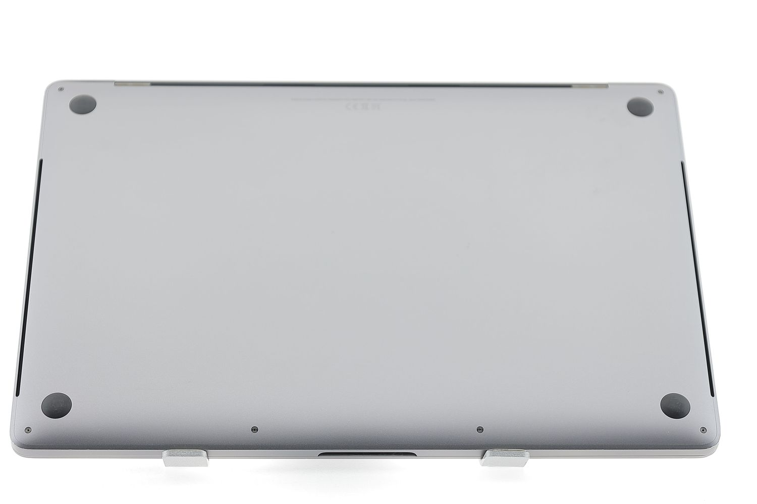 Apple MacBook Pro 16″ Touch Bar 2019, i7 2.6 GHz, 16 GB, AMD Radeon Pro 5300M 512 GB Space Gray - Добро