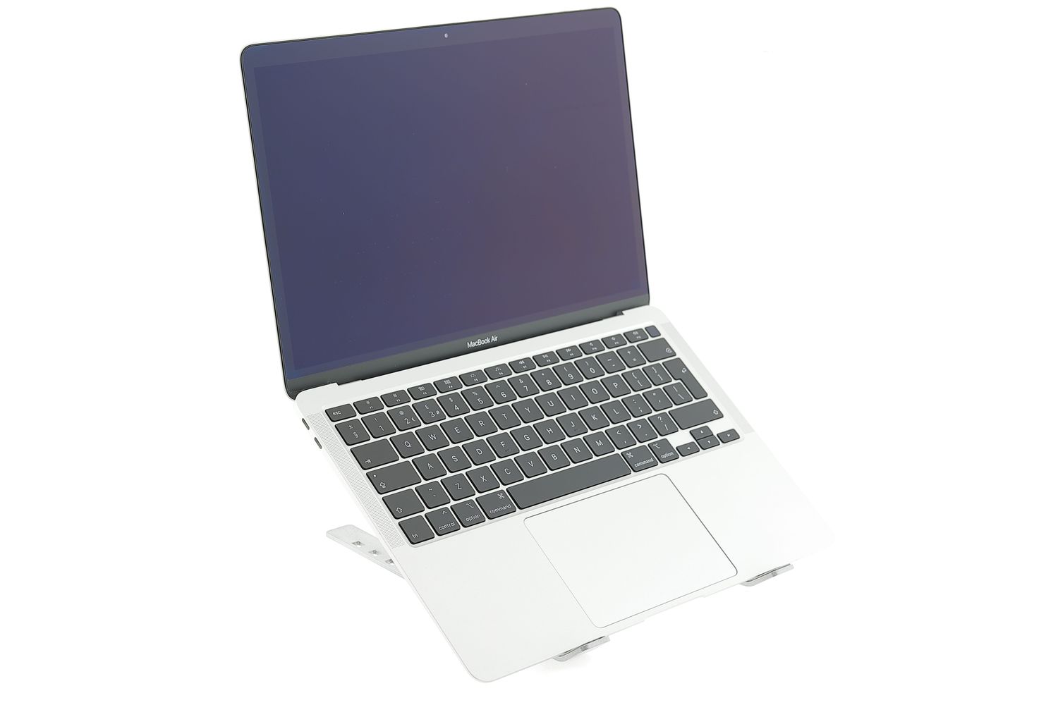 Apple MacBook Air 13″ 2020, M1 8 Cores, 8 GB, 7 core GPU, Silver