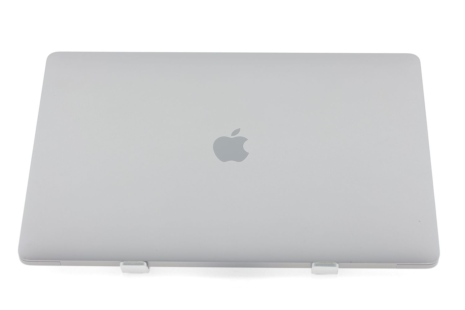 Apple MacBook Pro 15″ Touch Bar 2019, i7 2.6 GHz, 16 GB, AMD Radeon Pro 555X 512 GB Space Gray - Като нов