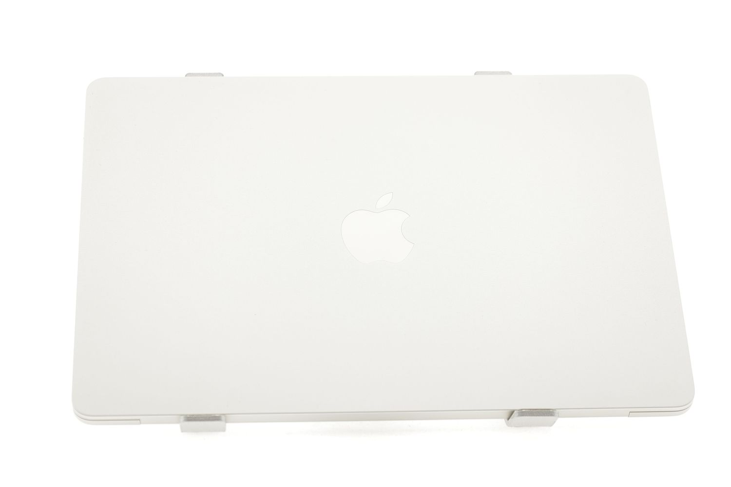 Apple MacBook Air 13″ 2022, M2 8 Cores, 8 GB, 8 core GPU 256 GB Silver - Ca nou