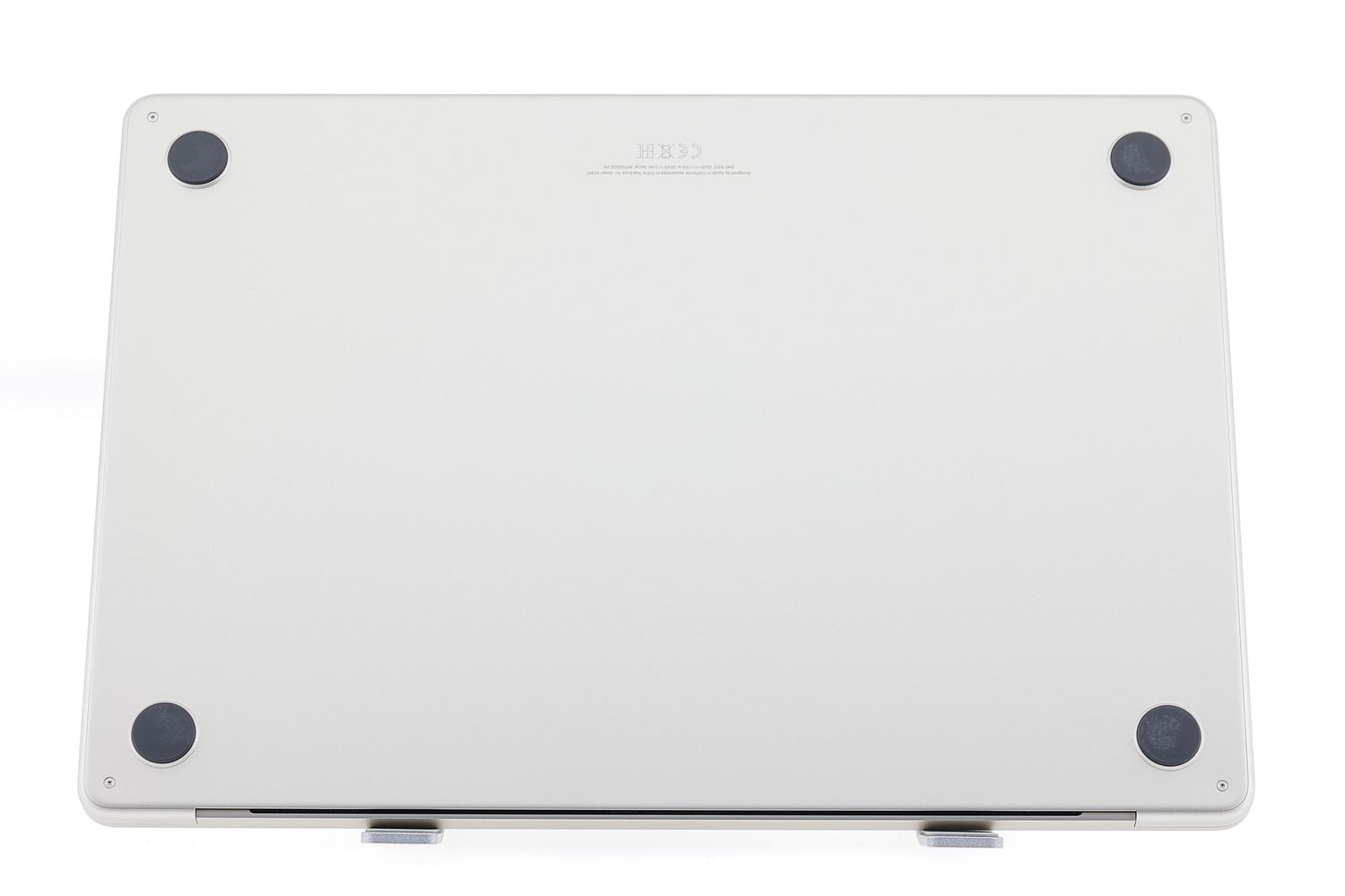 Apple MacBook Air 15″ 2024, M3 8 Cores, 8 GB, 10 core GPU 512 GB Starlight - Újszerű