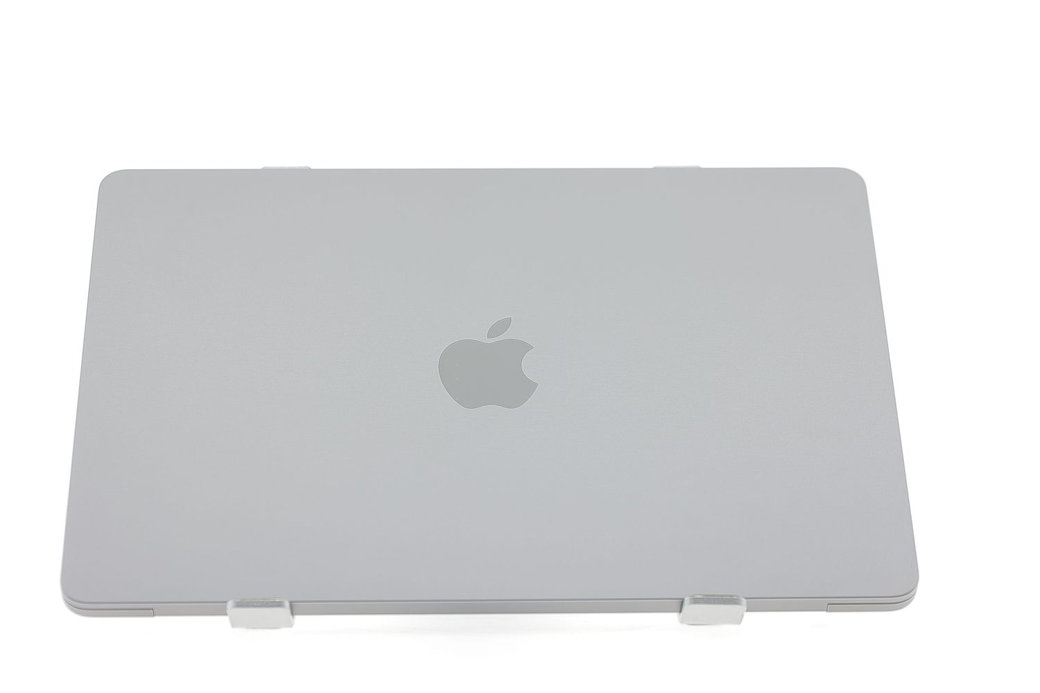 Apple MacBook Air 13″ 2022, M2 8 Cores, 8 GB, 8 core GPU 256 GB Space Gray - Като нов