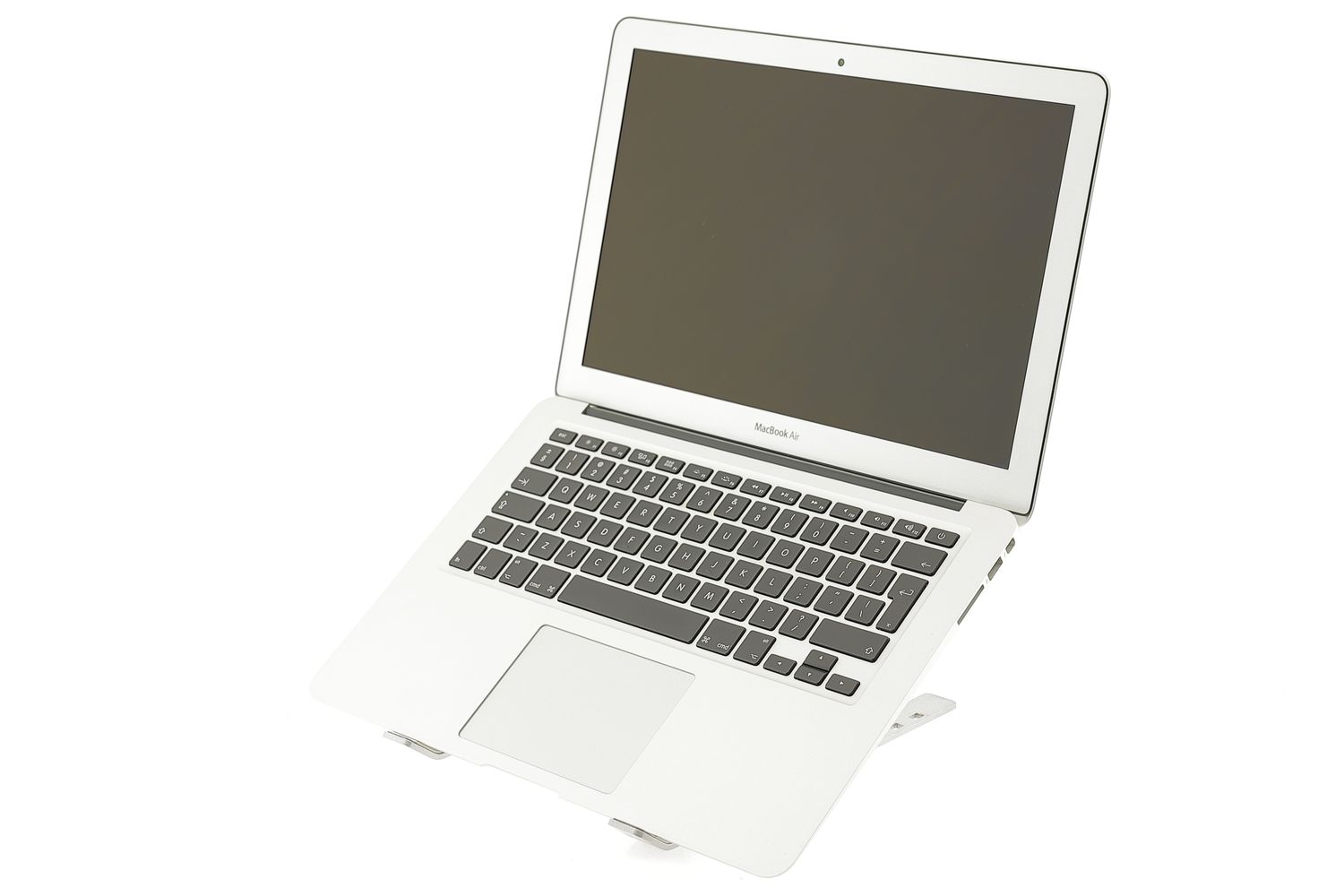 Apple MacBook Air 13″ 2017, i5 1.8 GHz, 8 GB, HD Graphics 6000 128 GB Silver - Отлично