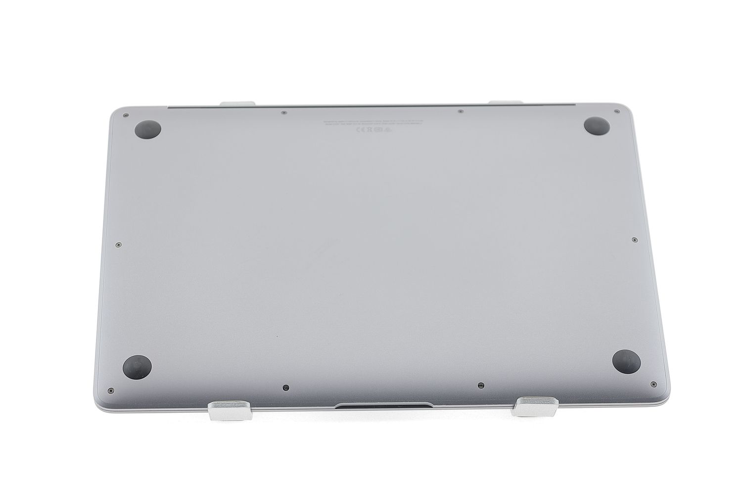 Apple MacBook Air 13″ 2020, M1 8 Cores, 8 GB, 7 core GPU 256 GB Space Gray