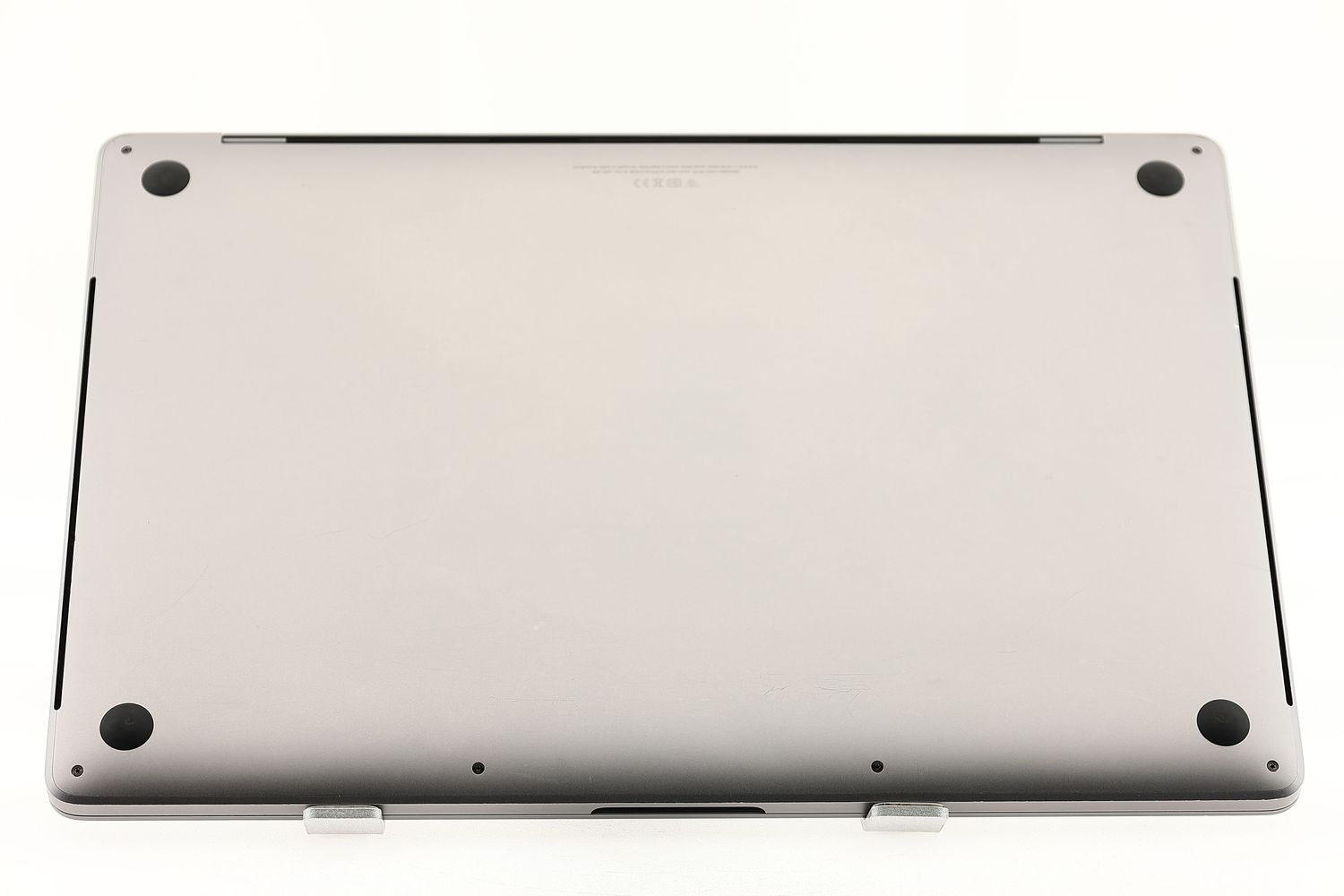 Apple MacBook Pro 16″ Touch Bar 2019, i7 2.6 GHz, 16 GB, AMD Radeon Pro 5300M 512 GB Space Gray - Bun