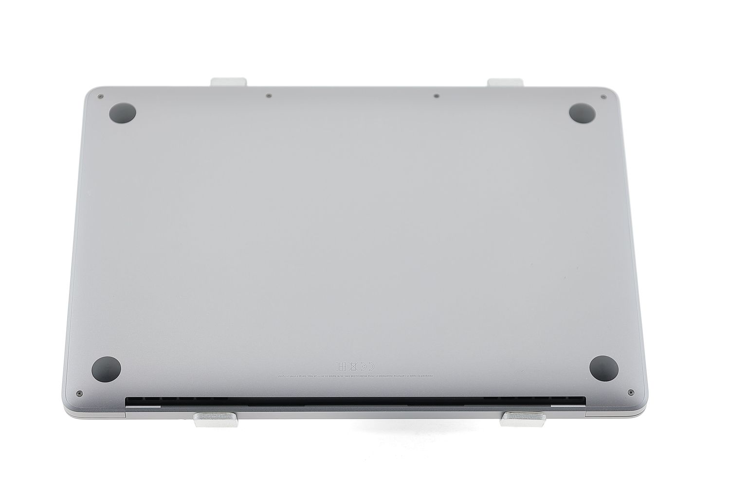 Apple MacBook Pro 13″ 2020, M1 8 Cores, 8 GB, 8 core GPU 512 GB Space Gray - Много добро