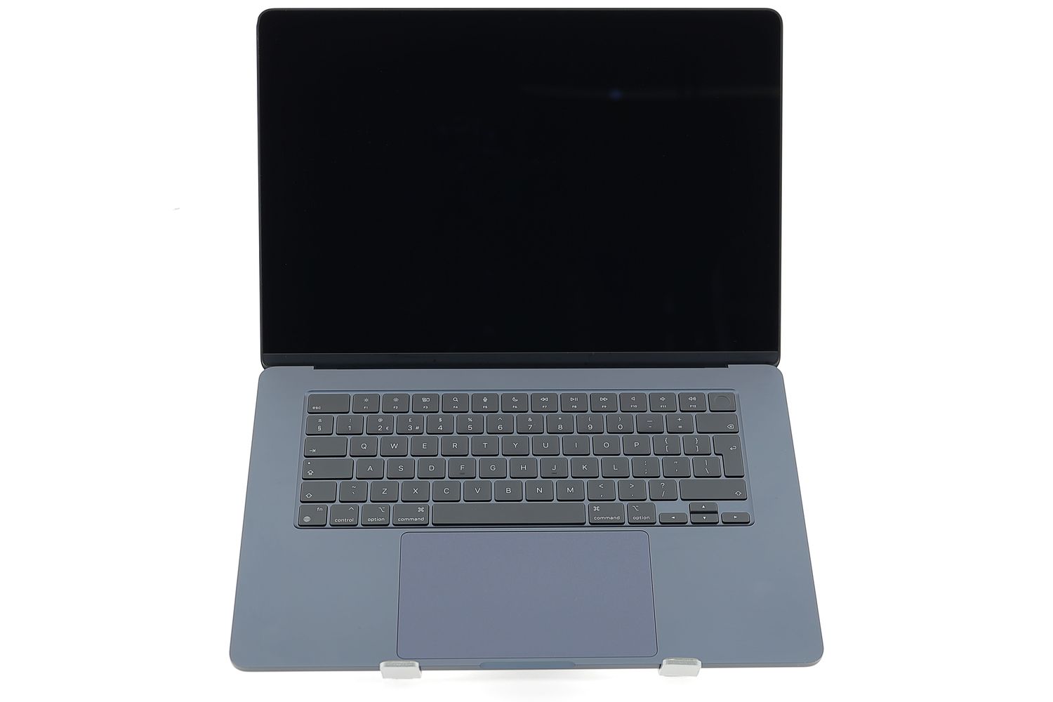 Apple MacBook Air 15″ 2023, M2 8 Cores, 8 GB, 10 core GPU 256 GB Midnight - Отлично
