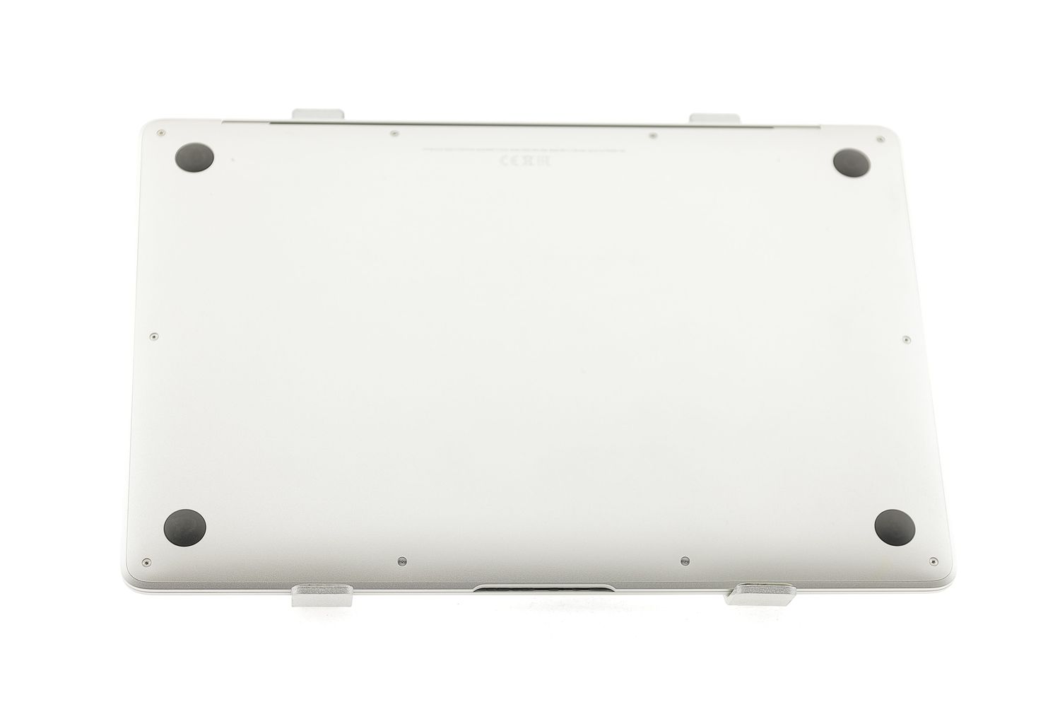Apple MacBook Air 13″ 2019, i5 1.6 GHz, 8 GB, Intel UHD Graphics 617 256 GB Silver - Отлично