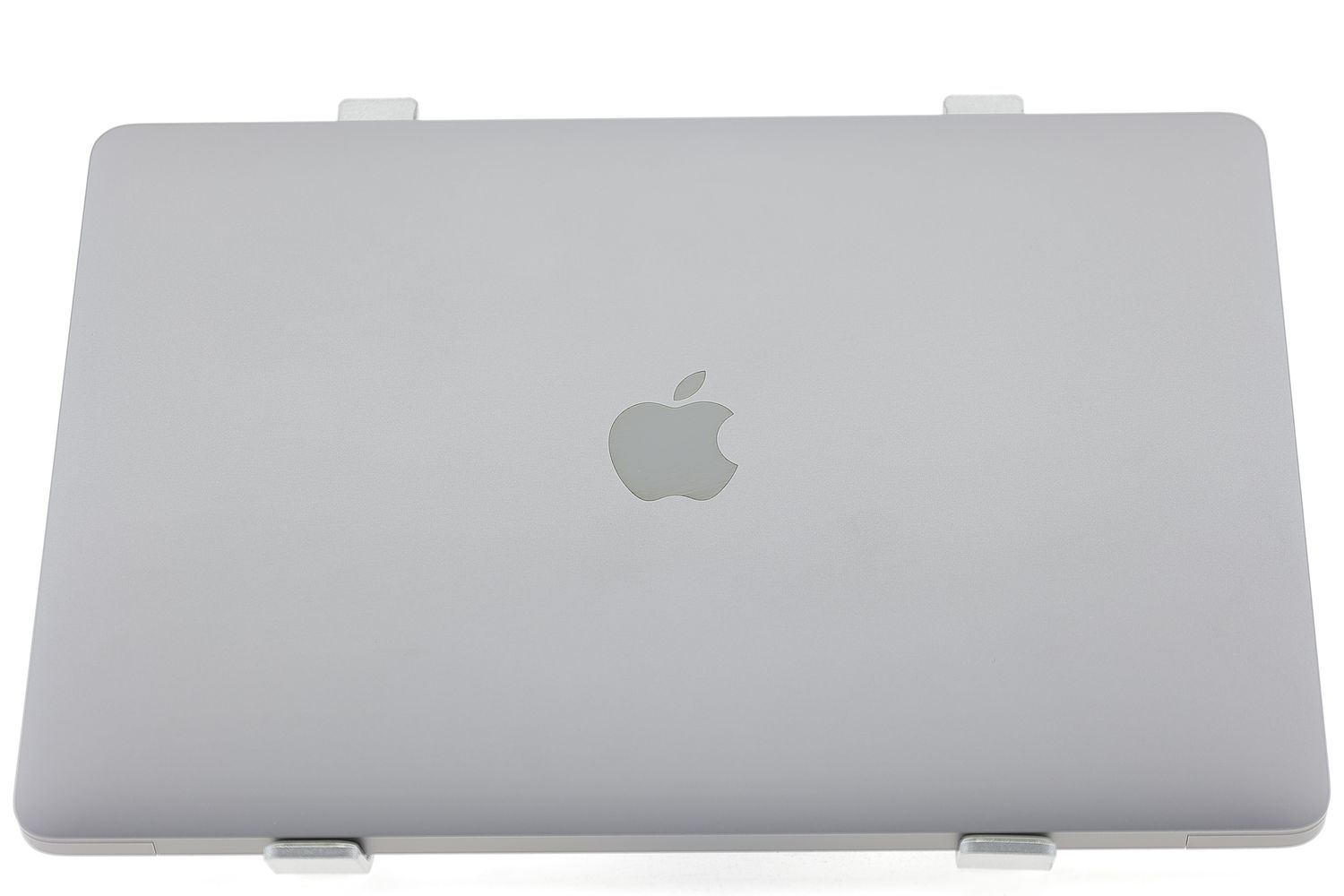 Apple MacBook Air 13″ 2020, M1 8 Cores, 8 GB, 7 core GPU 256 GB Space Gray - Excelent