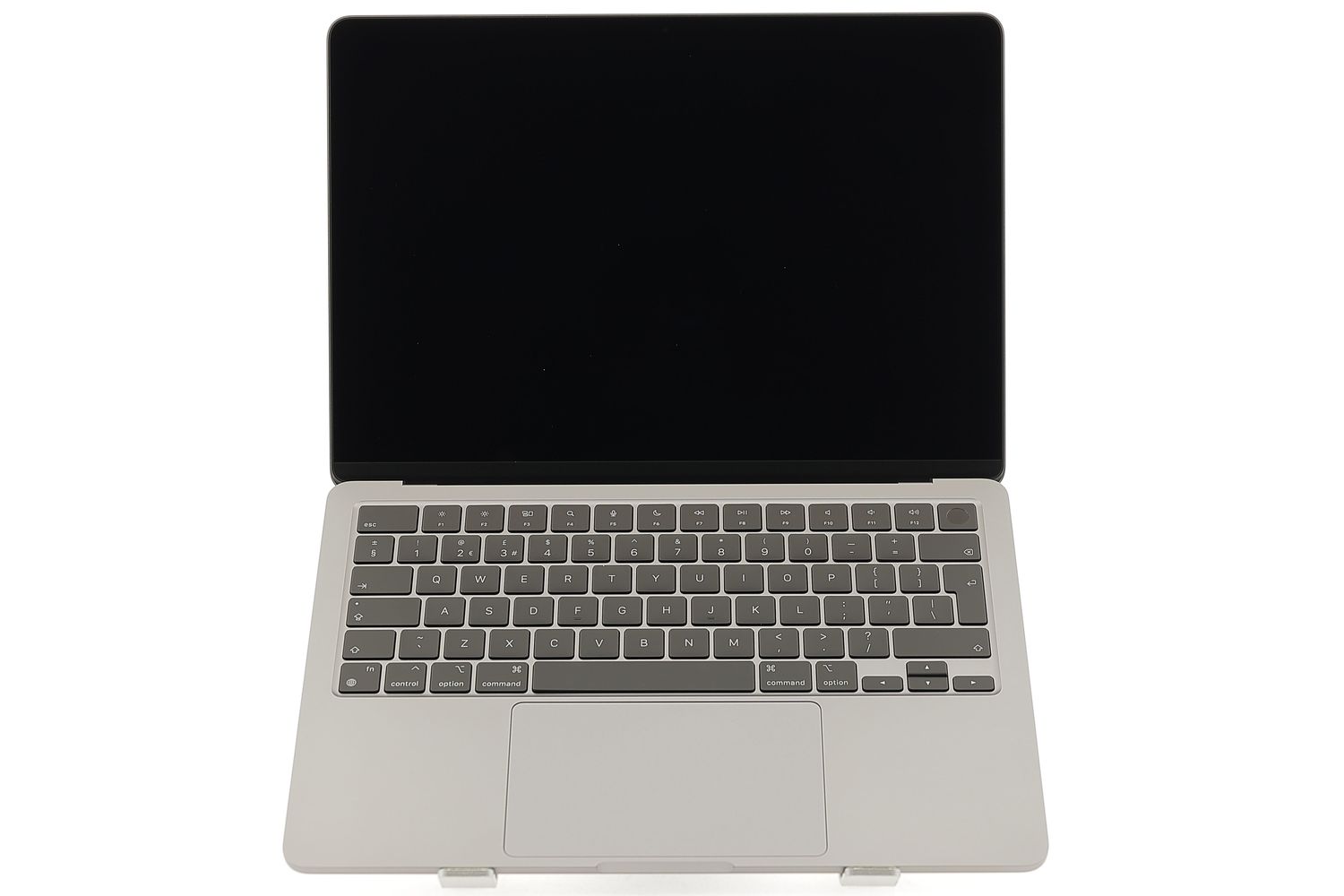 Apple MacBook Air 13″ 2022, M2 8 Cores, 8 GB, 8 core GPU 256 GB Space Gray - Újszerű