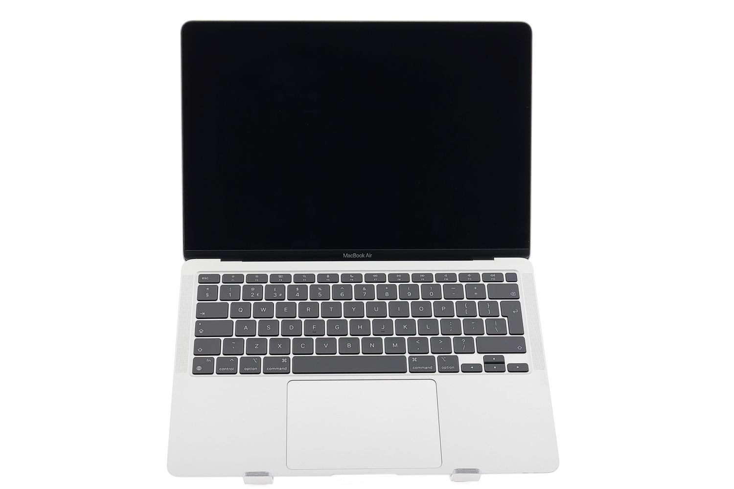 Apple MacBook Air 13″ 2020, M1 8 Cores, 8 GB, 7 core GPU 256 GB Silver - Много добро