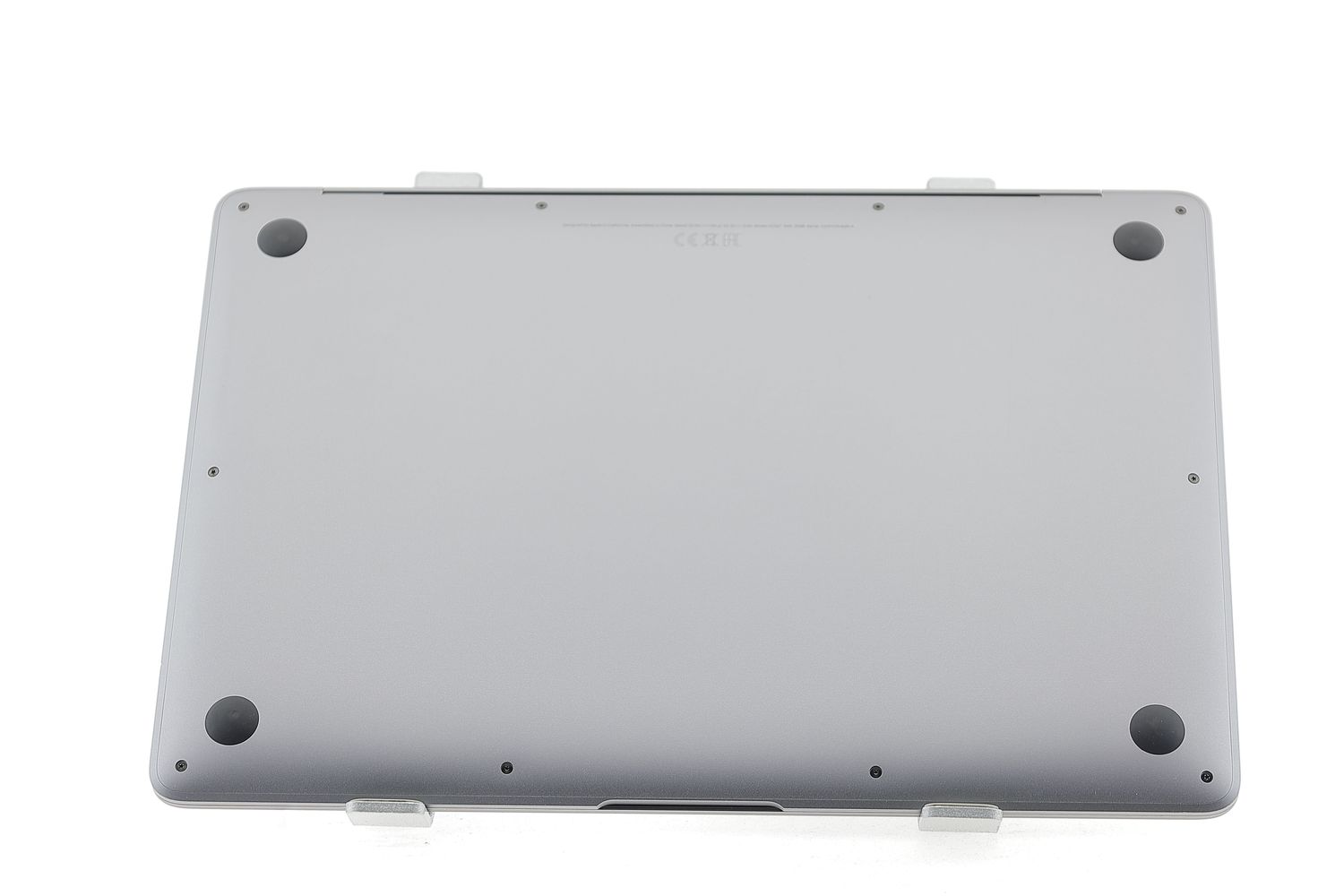 Apple MacBook Air 13″ 2020, M1 8 Cores, 8 GB, 7 core GPU 256 GB Space Gray - Nagyon jó