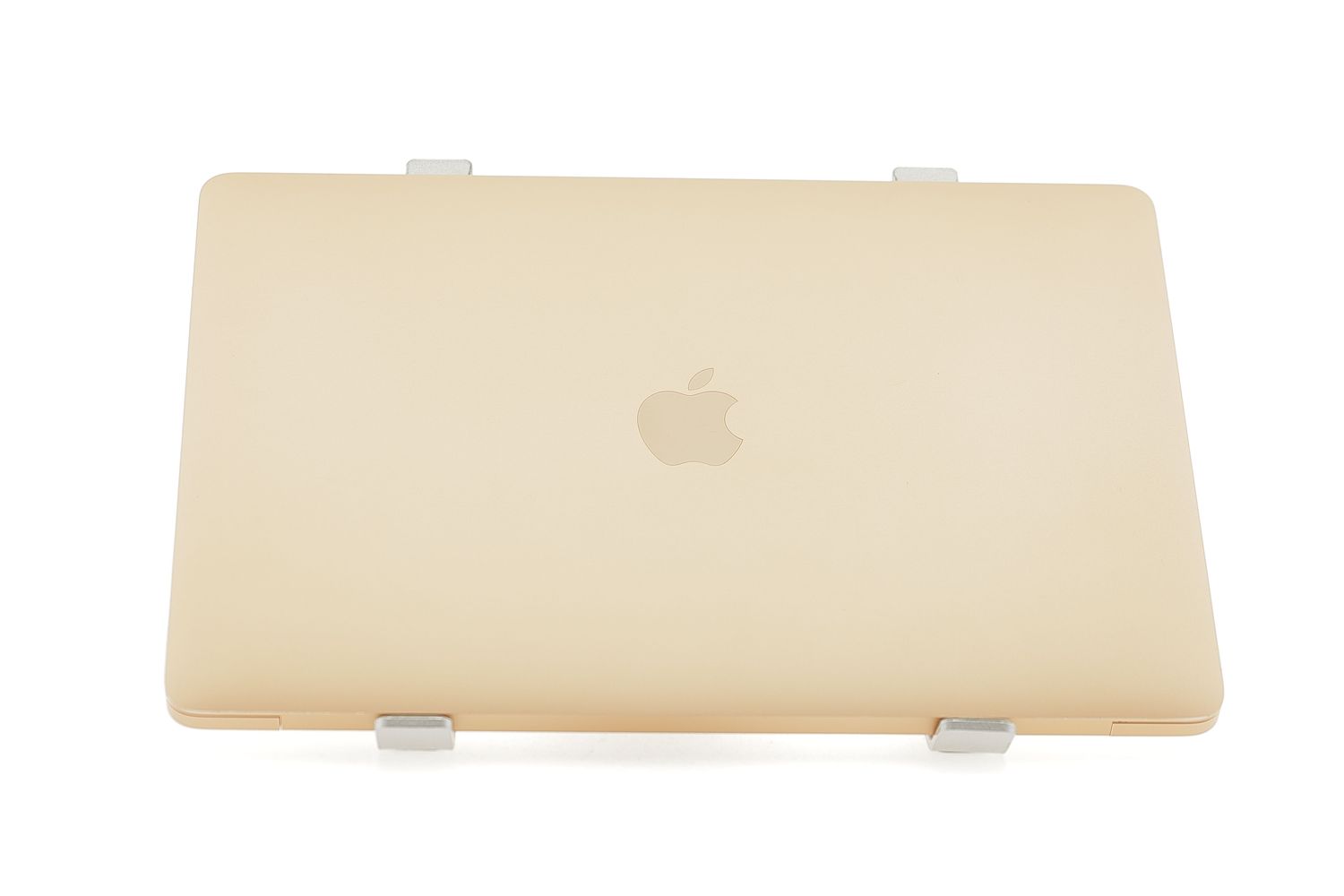 Apple MacBook Air 13″ 2020, i5 1.1 GHz, 8 GB, Intel Iris Plus 256 GB Gold - Като нов