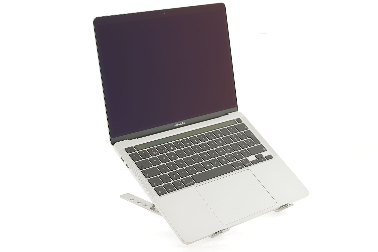 Apple MacBook Pro 13″ Touch Bar 2020, i5 2 GHz, 16 GB, Intel Iris Plus Graphics 512 GB Silver - Отлично