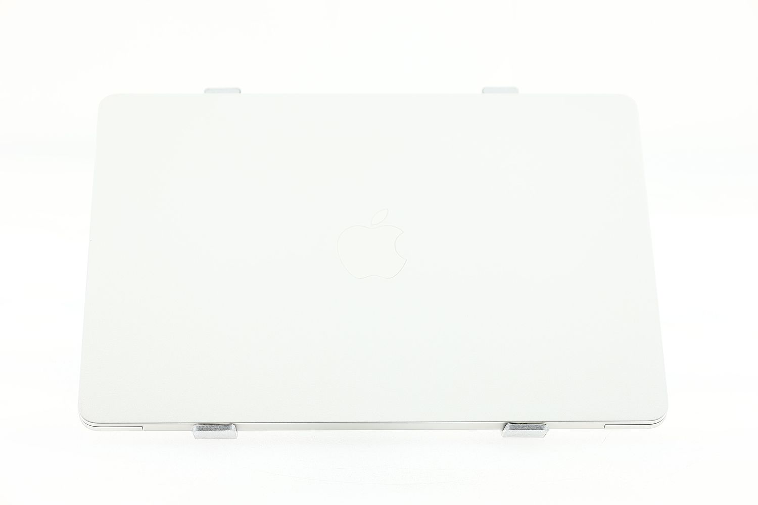 Apple MacBook Air 13″ 2022, M2 8 Cores, 8 GB, 10 core GPU 256 GB Silver - Ca nou
