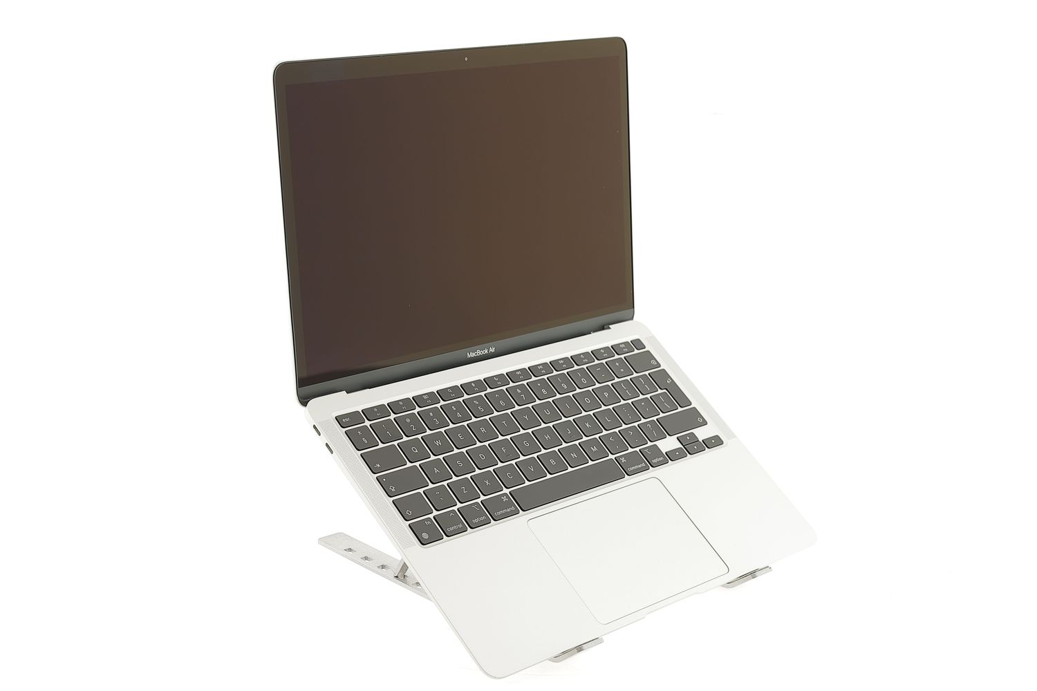 Apple MacBook Air 13″ 2020, M1 8 Cores, 8 GB, 7 core GPU 256 GB Silver