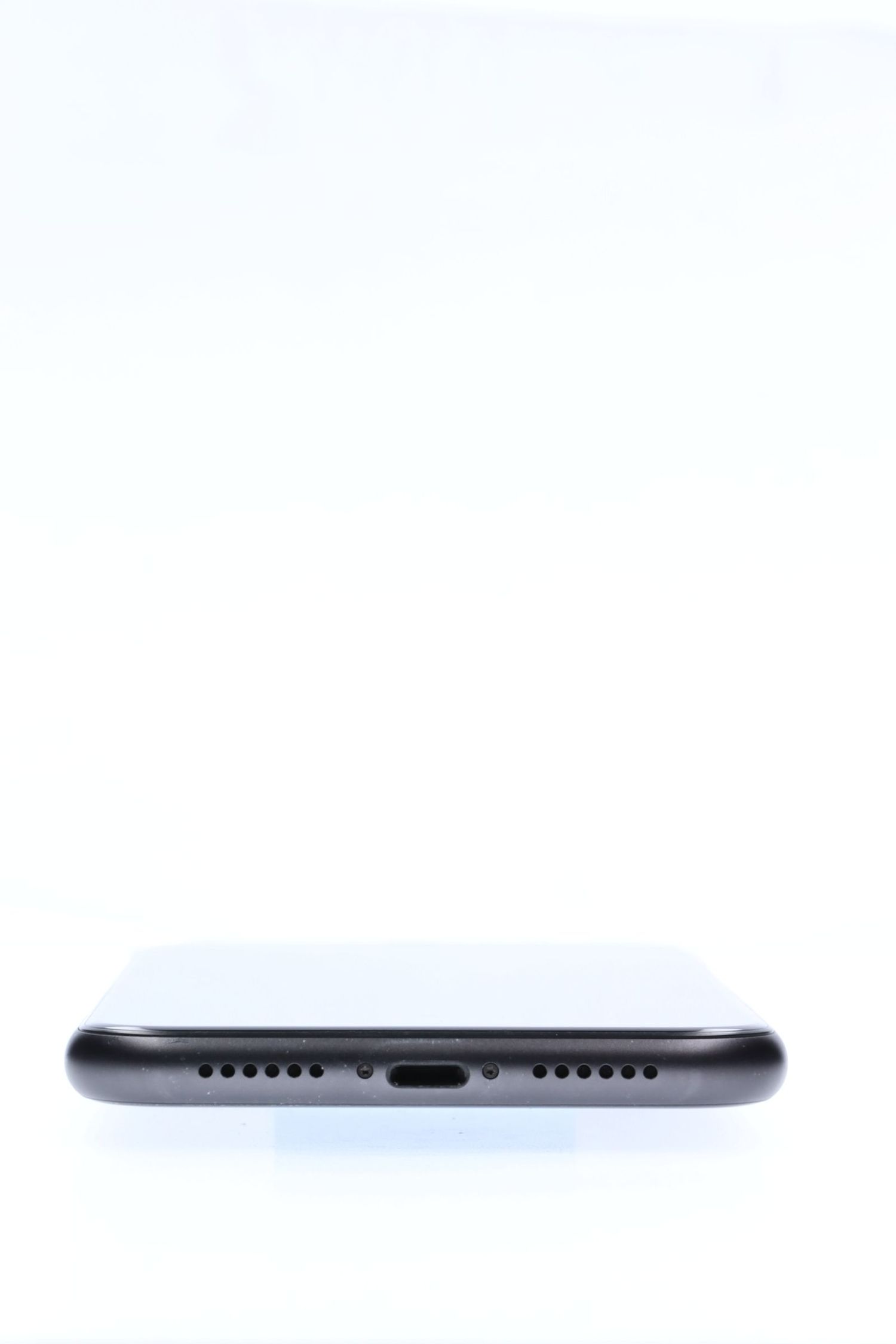 Apple iPhone 11 64 GB Black - Újszerű