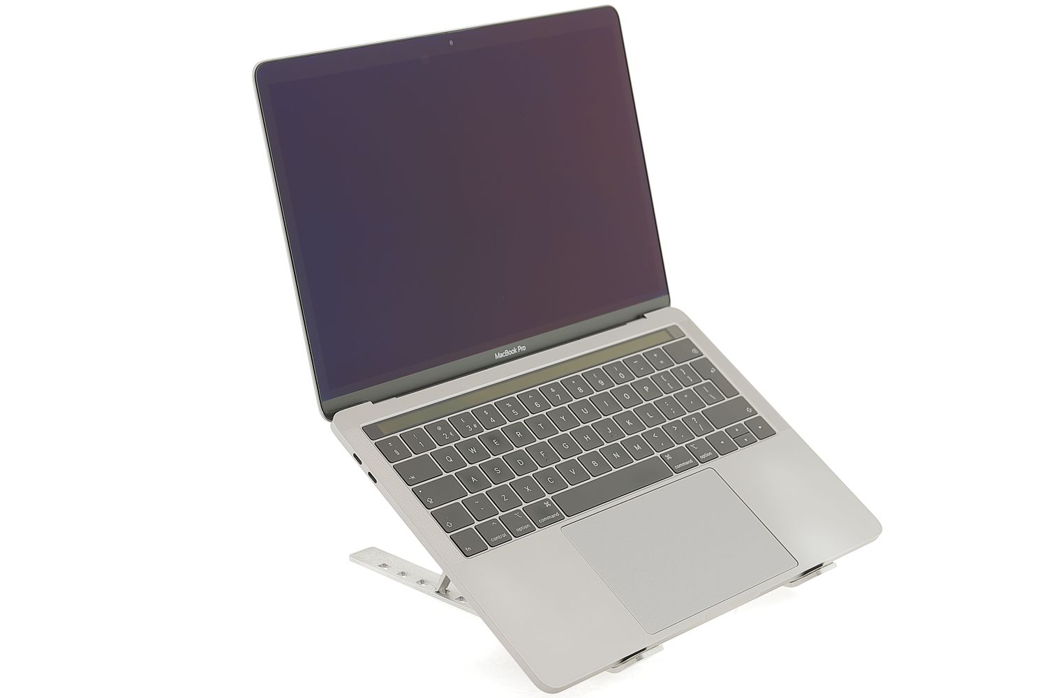 Apple MacBook Pro 13″ Touch Bar 2019, i5 2.4 GHz, 8 GB, Intel Iris Plus Graphics 655 512 GB Space Gray - Ca nou