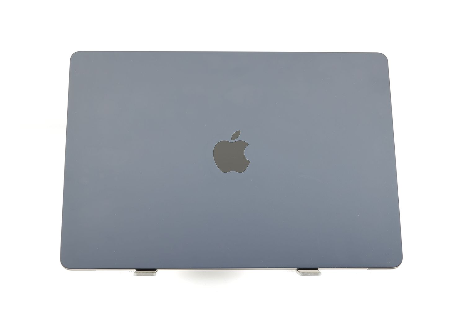 Apple MacBook Air 15″ 2023, M2 8 Cores, 8 GB, 10 core GPU 256 GB Midnight - Ca nou