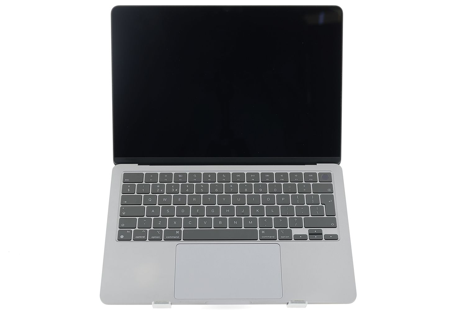 Apple MacBook Air 13″ 2024, M3 8 Cores, 8 GB, 8 core GPU 256 GB Space Gray - Отлично