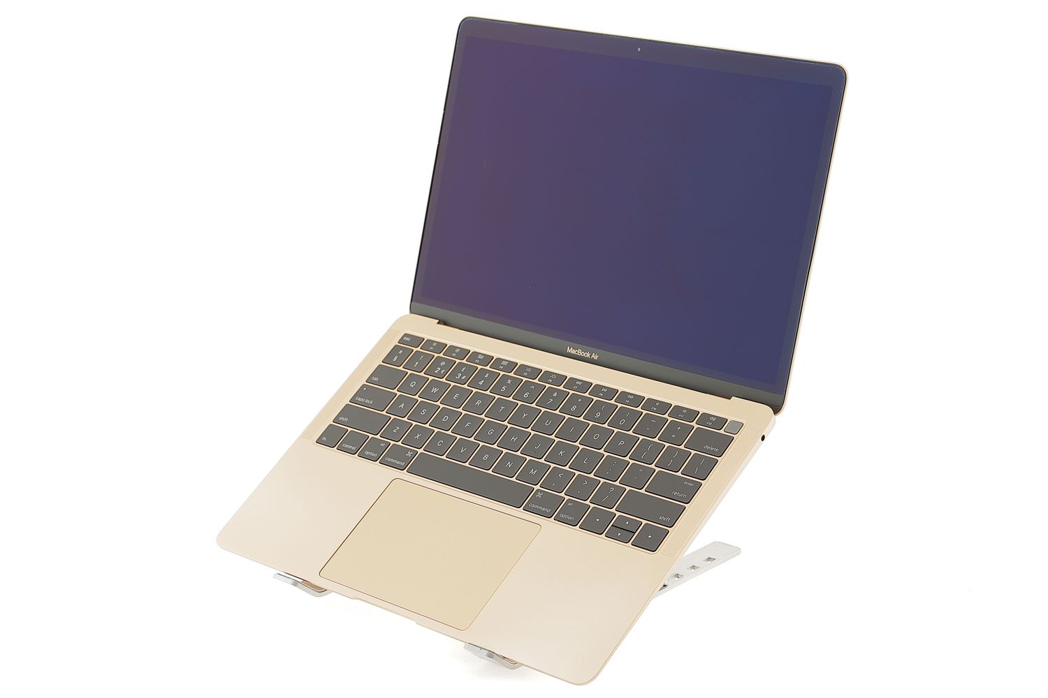 Apple MacBook Air 13″ 2019, i5 1.6 GHz, 8 GB, Intel UHD Graphics 617 128 GB Gold