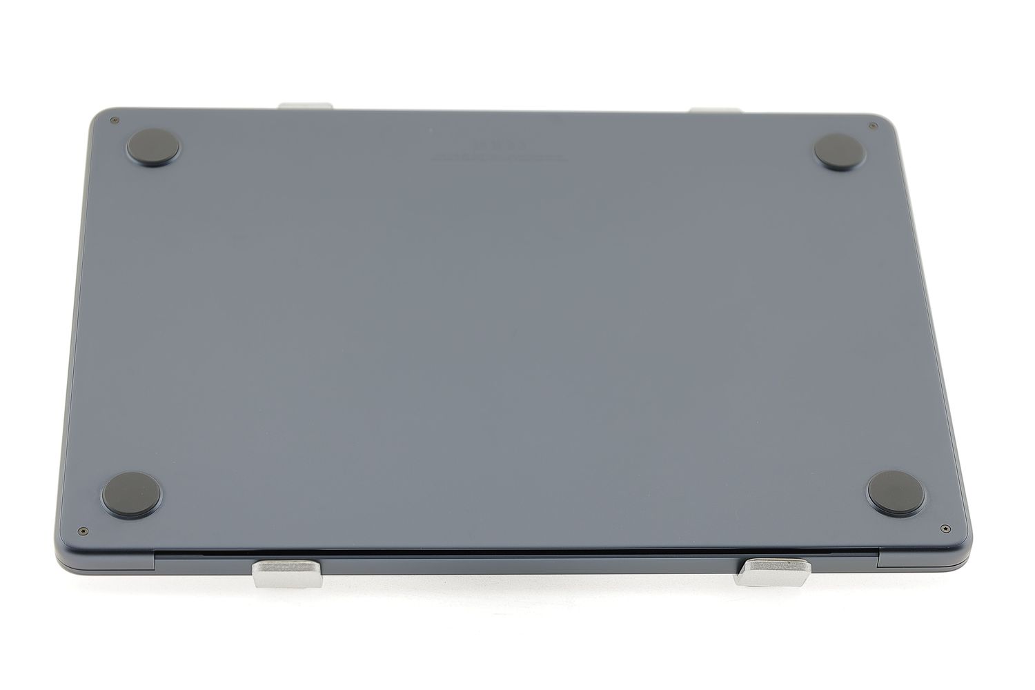 Apple MacBook Air 13″ 2022, M2 8 Cores, 8 GB, 8 core GPU 256 GB Midnight