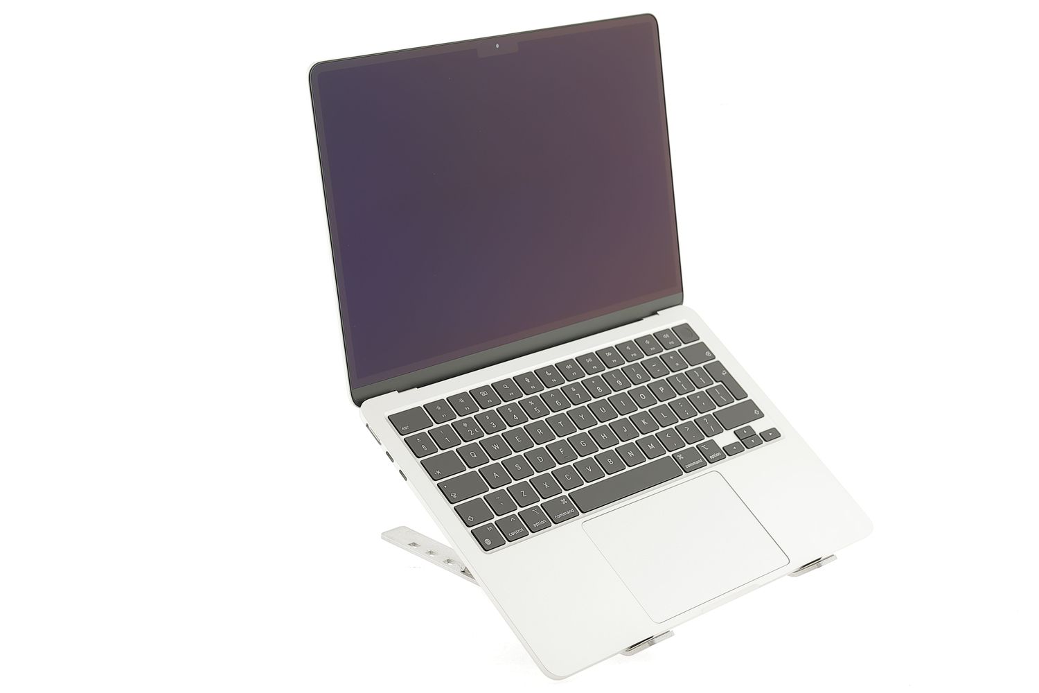 Apple MacBook Air 13″ 2022, M2 8 Cores, 8 GB, 8 core GPU 256 GB Silver - Ca nou