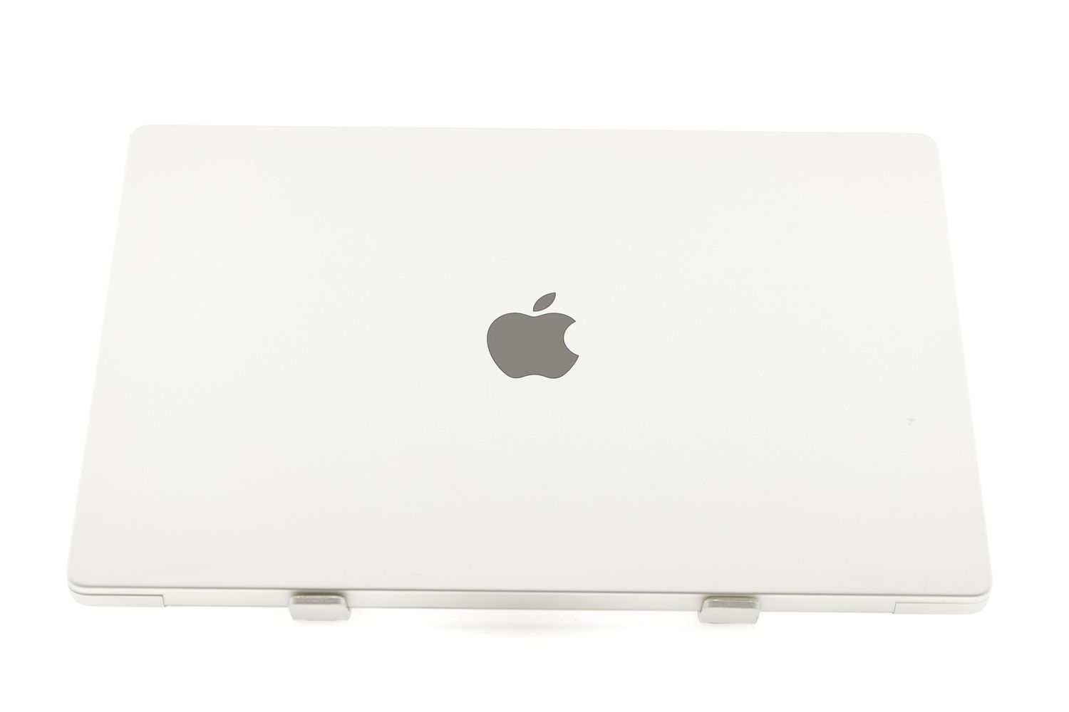 Apple MacBook Pro 16″ 2021, M1 Pro 10 Cores, 16 GB, 16 core GPU 512 GB Silver - Excelent