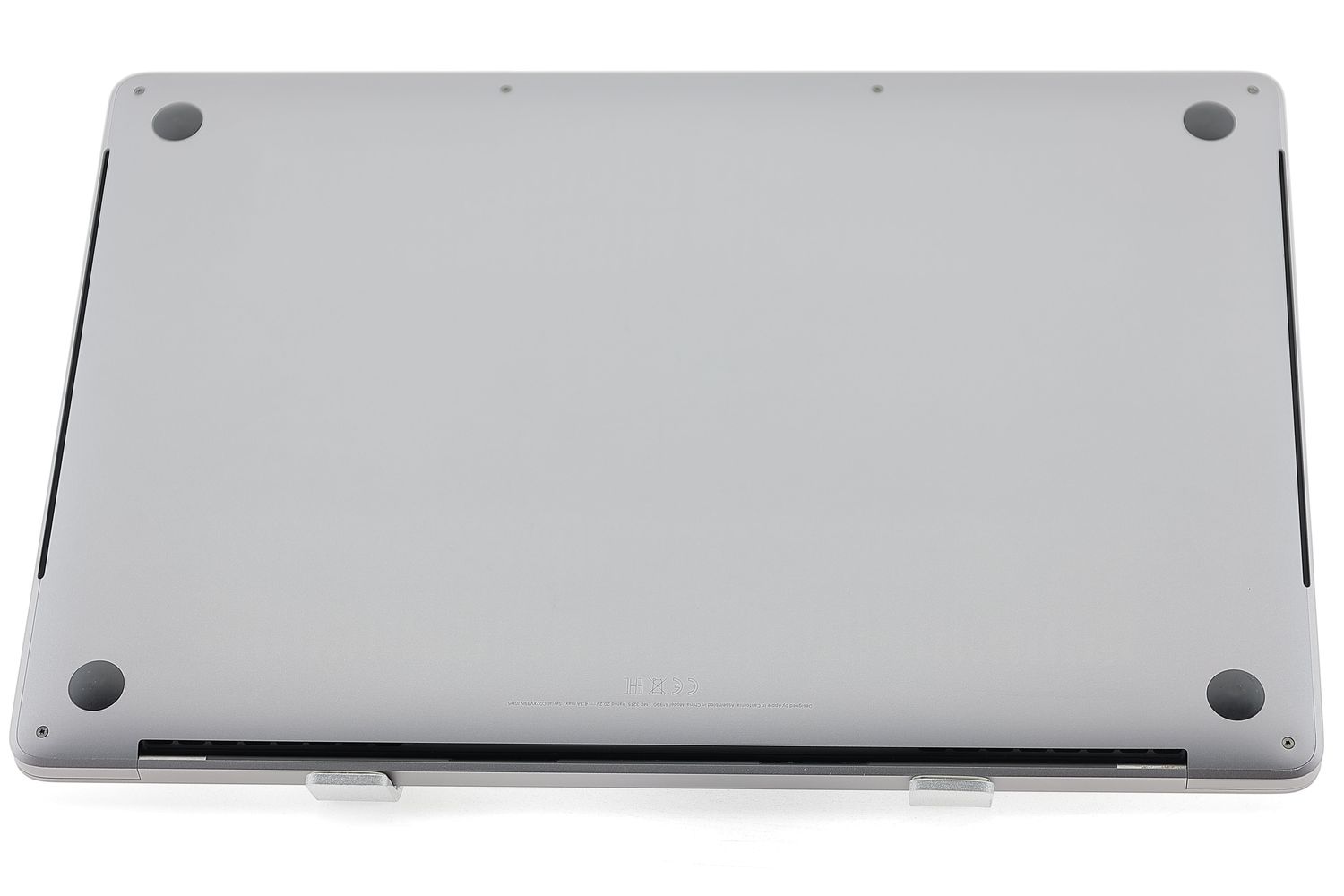 Apple MacBook Pro 15″ Touch Bar 2018, i9 2.9 GHz, 32 GB, AMD Radeon Pro 555X 256 GB Space Gray