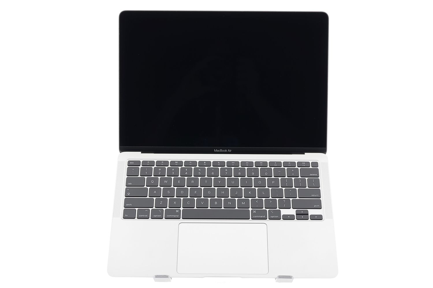 Apple MacBook Air 13″ 2020, i3 1.1 GHz, 8 GB, Intel Iris Plus 256 GB Silver