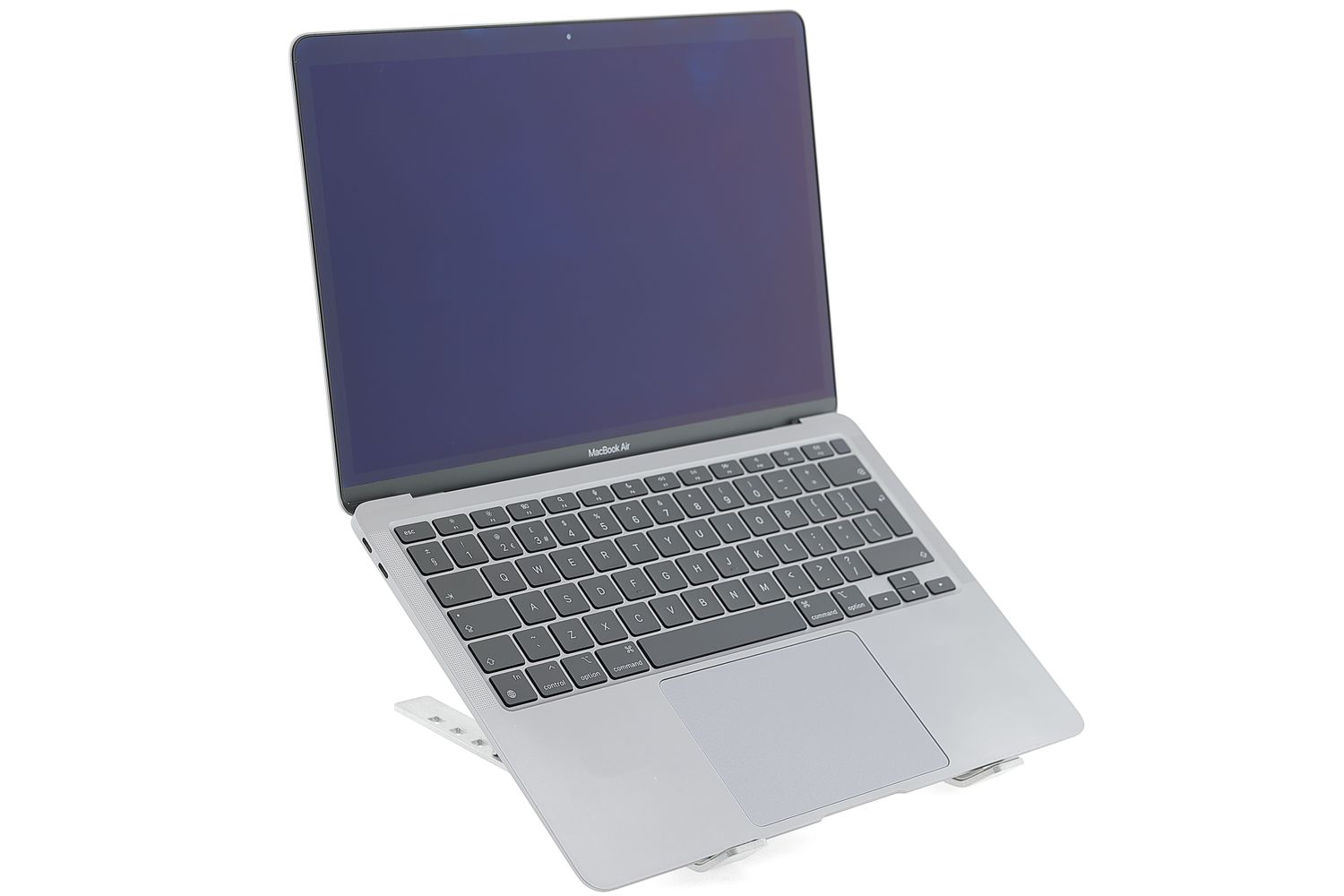 Apple MacBook Air 13″ 2020, M1 8 Cores, 8 GB, 7 core GPU 256 GB Space Gray - Excelent