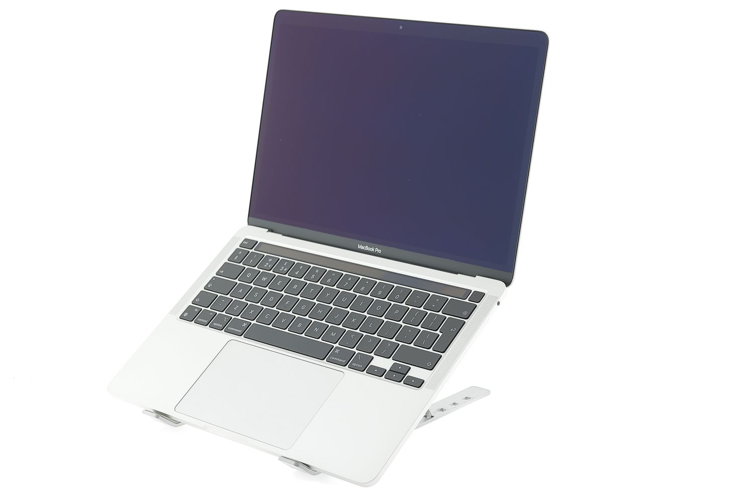 Apple MacBook Pro 13″ 2022, M2 8 Cores, 8 GB, 10 core GPU 512 GB Silver - Foarte bun