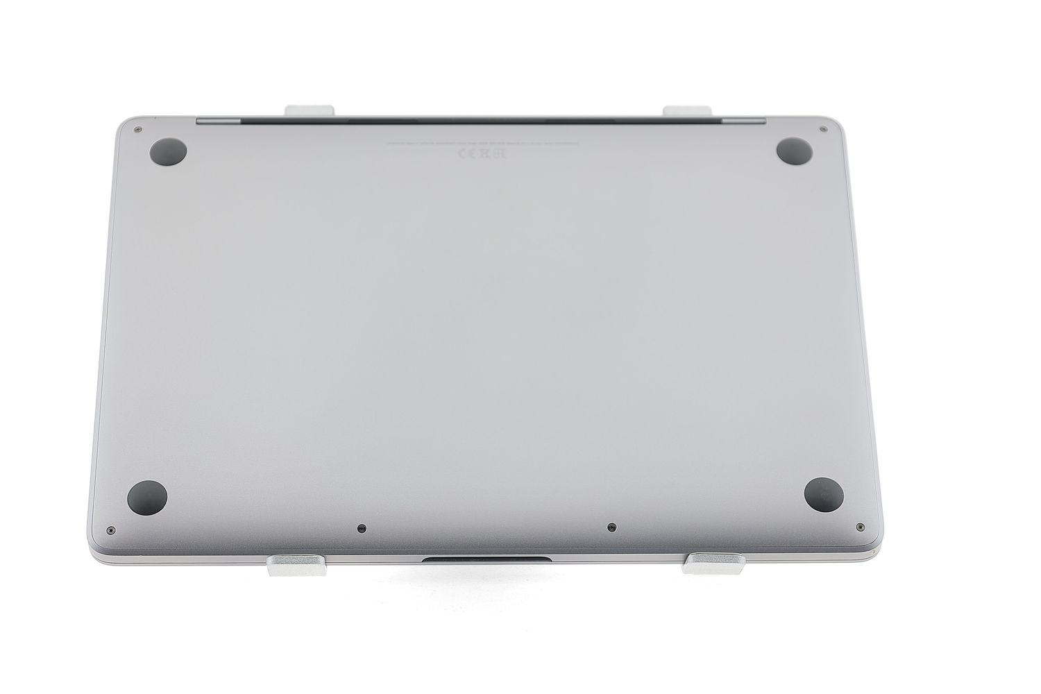 Apple MacBook Pro 13″ 2020, M1 8 Cores, 8 GB, 8 core GPU 256 GB Space Gray - Много добро