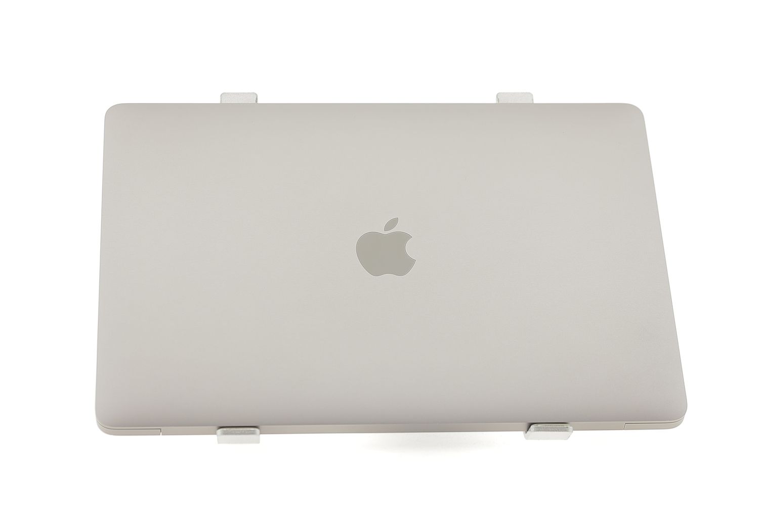 Apple MacBook Air 13″ 2020, i3 1.1 GHz, 8 GB, Intel Iris Plus 256 GB Space Gray - Ca nou