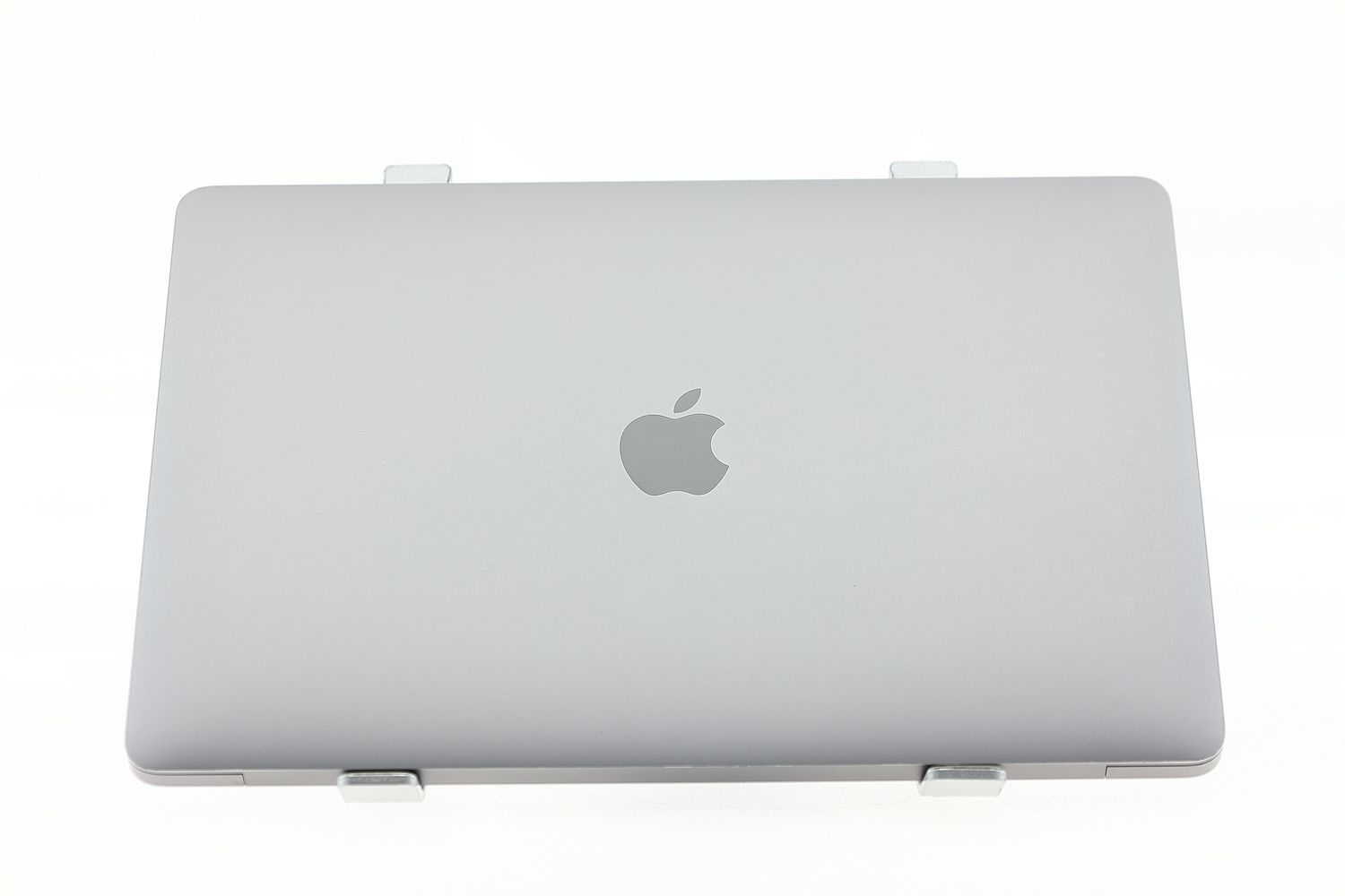 Apple MacBook Air 13″ 2020, i7 1.2 GHz, 16 GB, Intel Iris Plus 512 GB Space Gray - Отлично