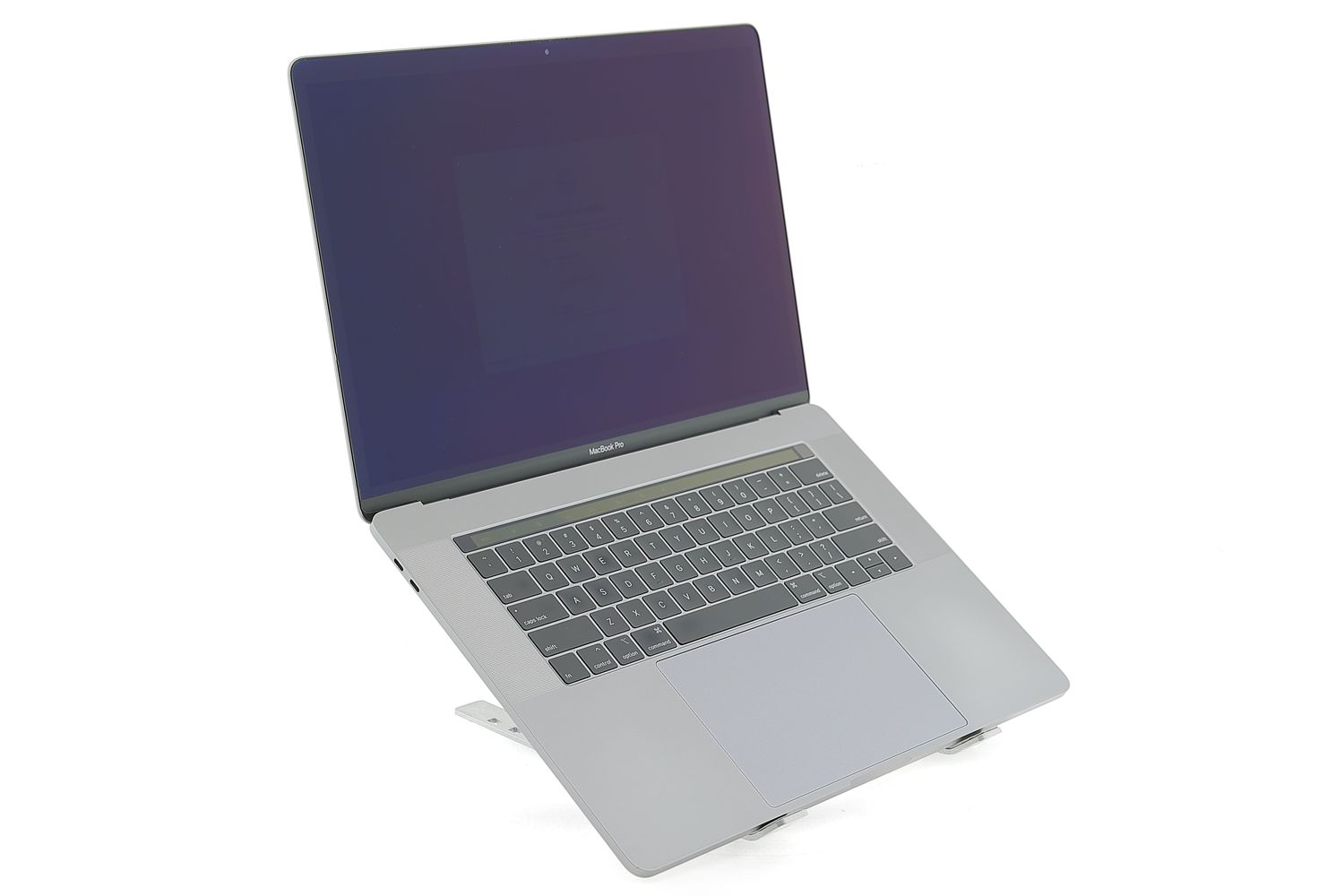 Apple MacBook Pro 15″ Touch Bar 2018, i9 2.9 GHz, 32 GB, AMD Radeon Pro 560X 1 TB Space Gray - Excelent