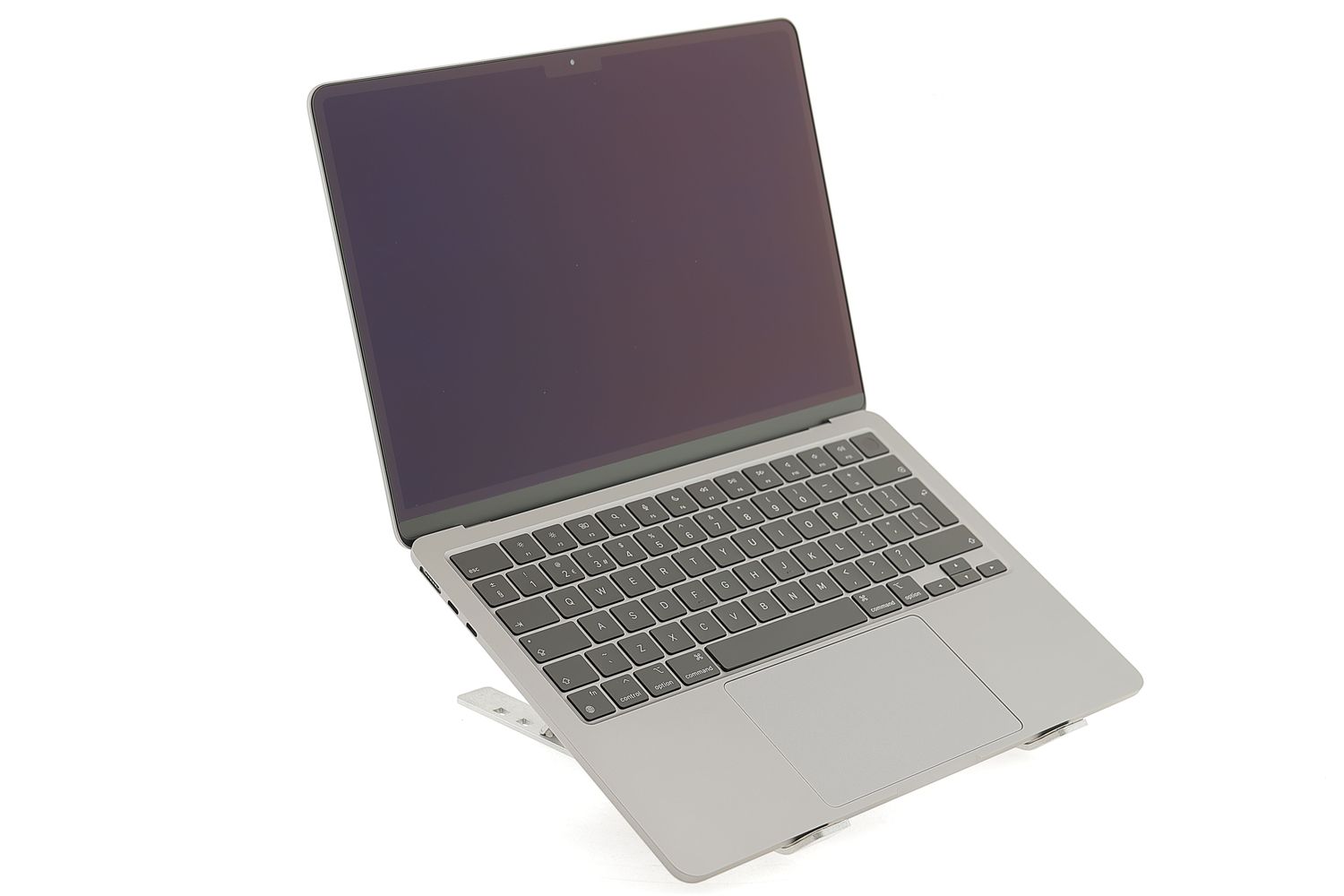 Apple MacBook Air 13″ 2022, M2 8 Cores, 8 GB, 8 core GPU 256 GB Space Gray - Újszerű